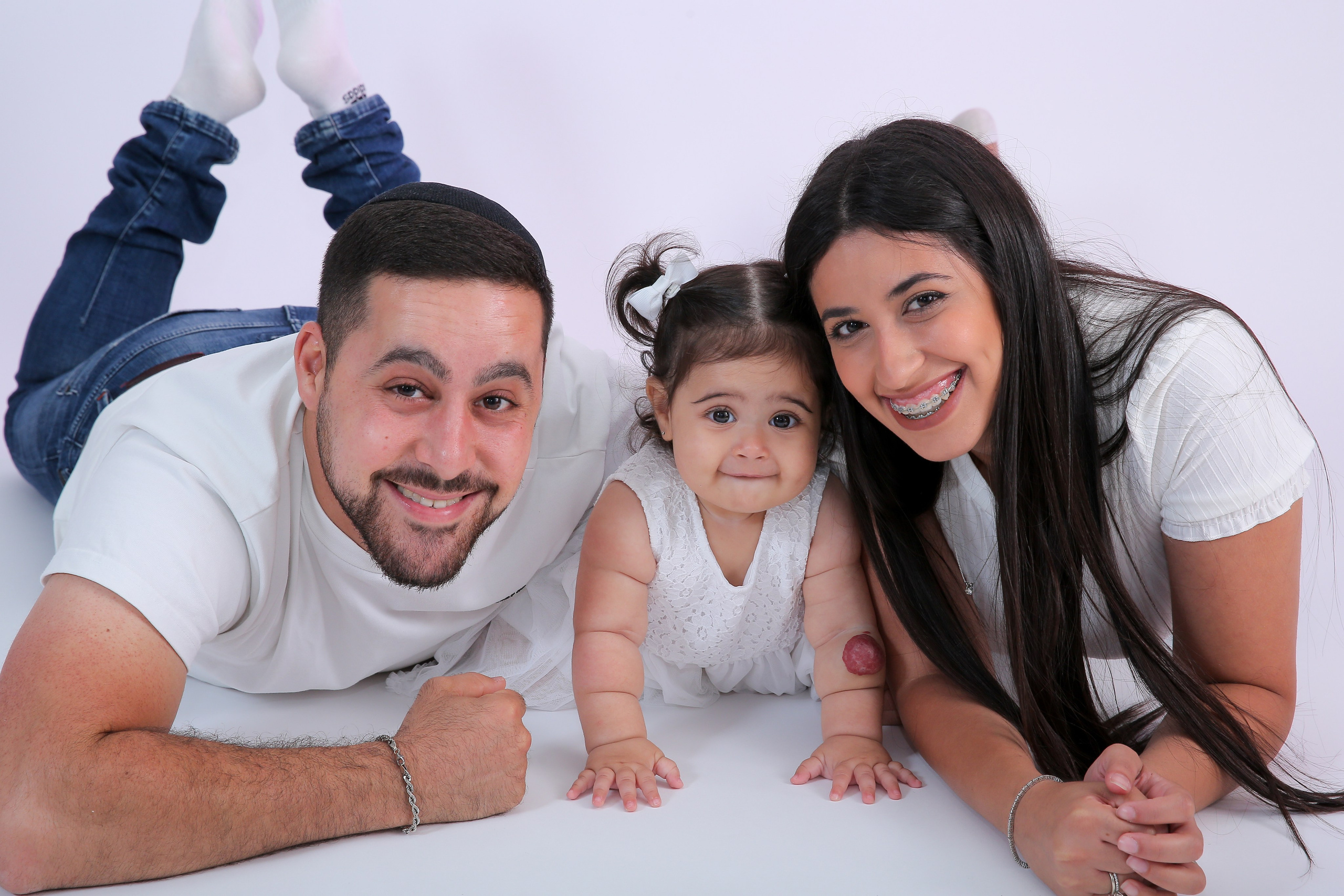 נועה בת שנה. Wedding and events photographers Studio Shalom