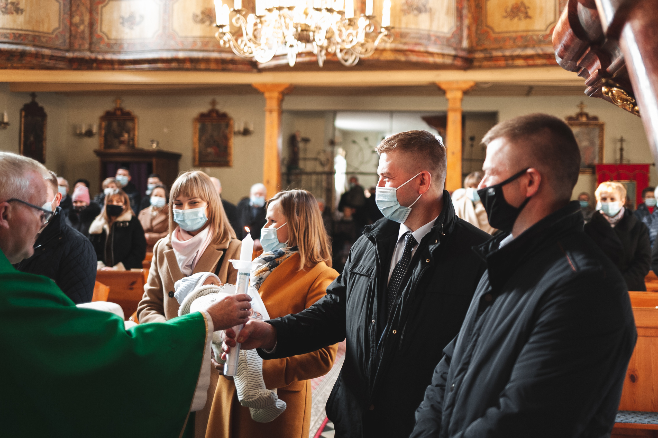 Chrzest dziecięcy Kościół Piotrowice | Fotograf we Wroclawiu. Dimitri Ilkov Photography — Capturing Life’s Moments in Edmonton, Cana