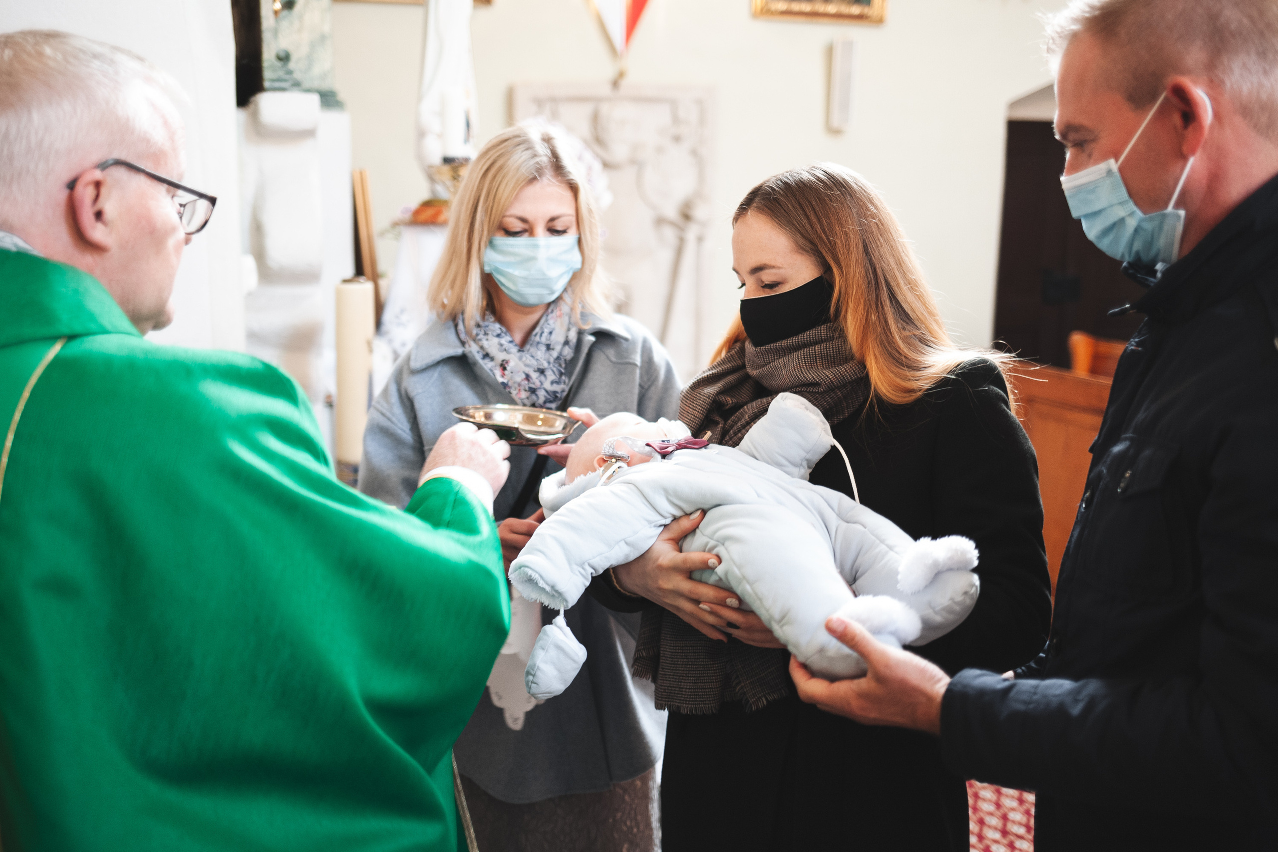 Chrzest dziecięcy Kościół Piotrowice | Fotograf we Wroclawiu. Dimitri Ilkov Photography — Capturing Life’s Moments in Edmonton, Cana