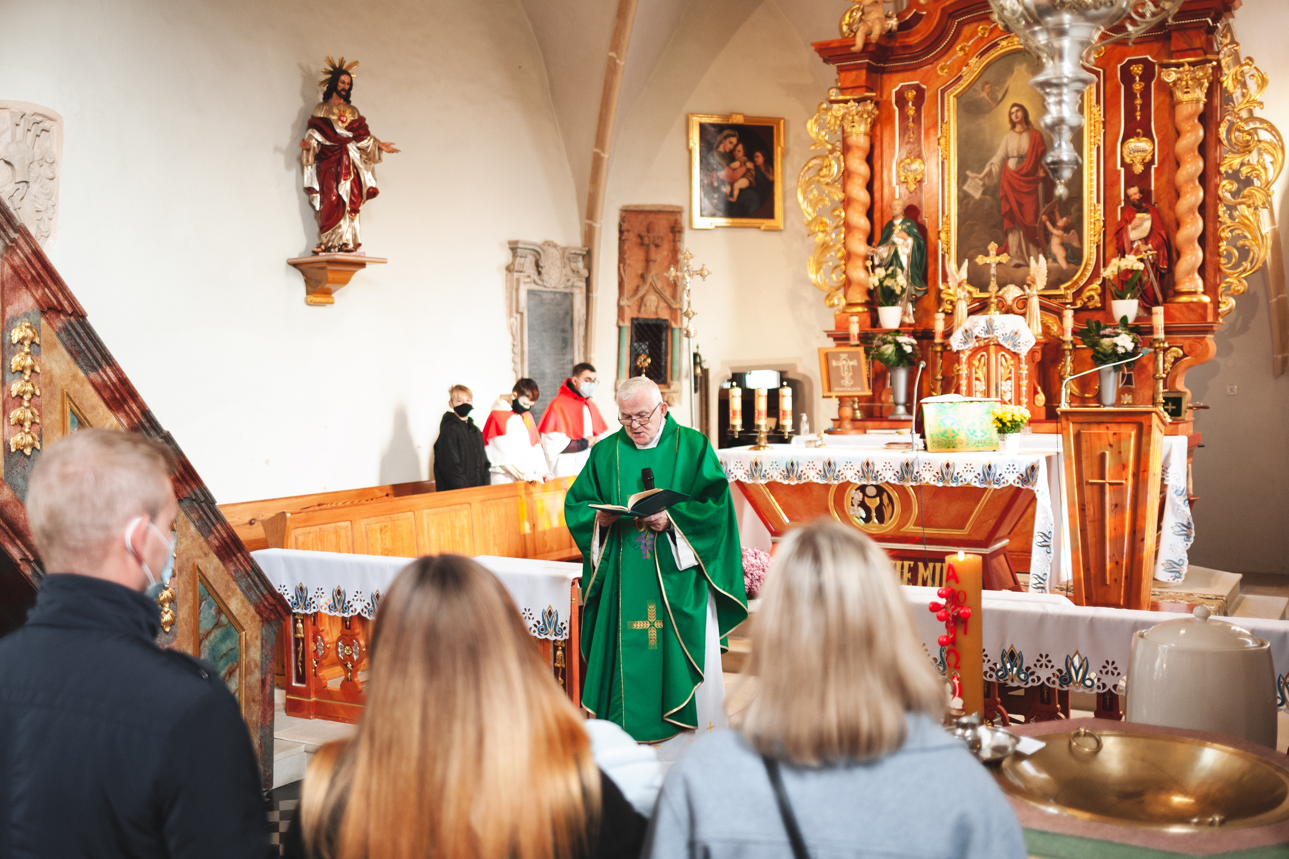 Chrzest dziecięcy Kościół Piotrowice | Fotograf we Wroclawiu. Dimitri Ilkov Photography — Capturing Life’s Moments in Edmonton, Cana