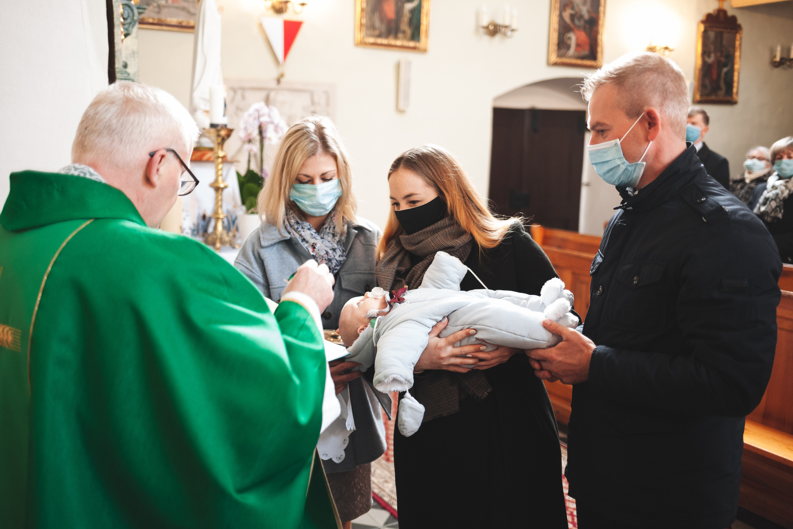 Chrzest dziecięcy Kościół Piotrowice | Fotograf we Wroclawiu. Dimitri Ilkov Photography — Capturing Life’s Moments in Edmonton, Cana