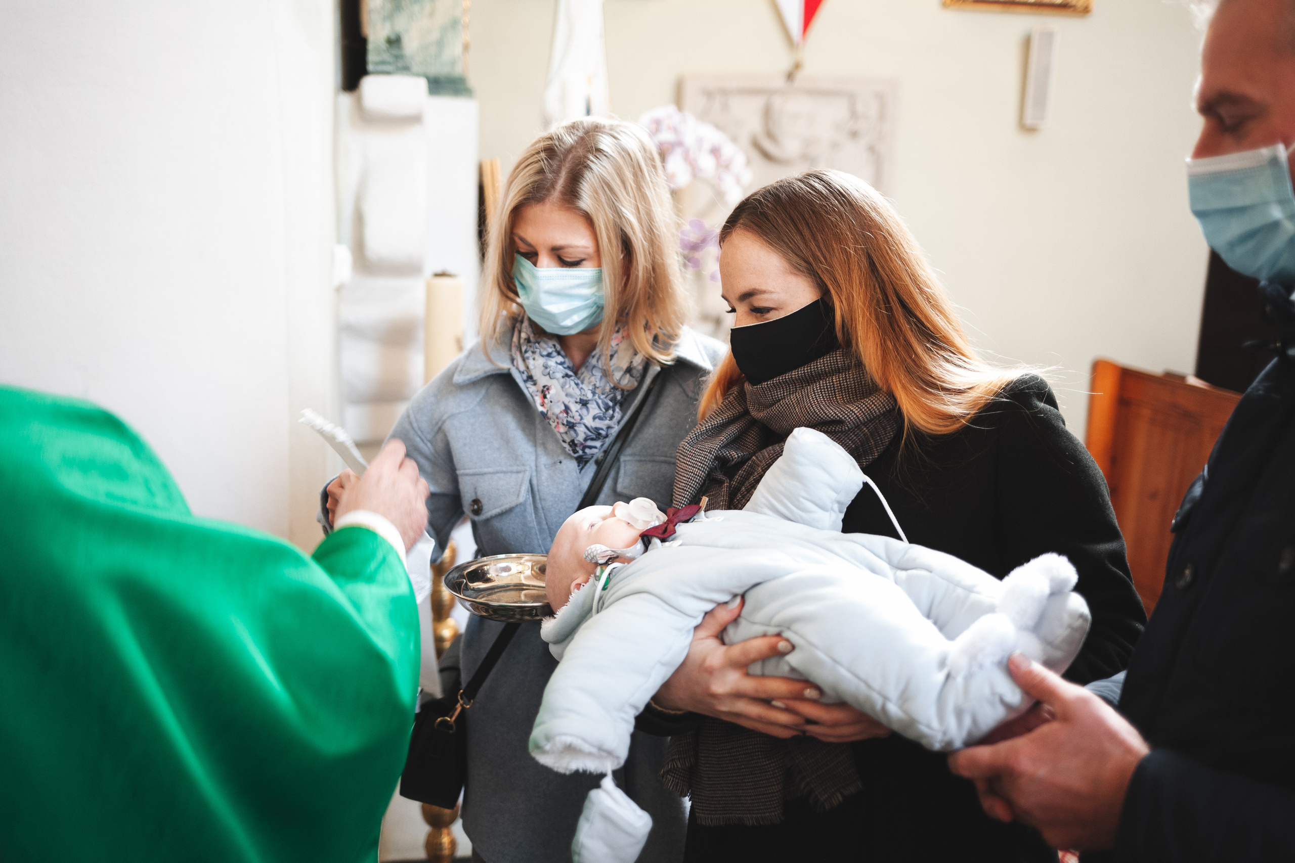 Chrzest dziecięcy Kościół Piotrowice | Fotograf we Wroclawiu. Dimitri Ilkov Photography — Capturing Life’s Moments in Edmonton, Cana