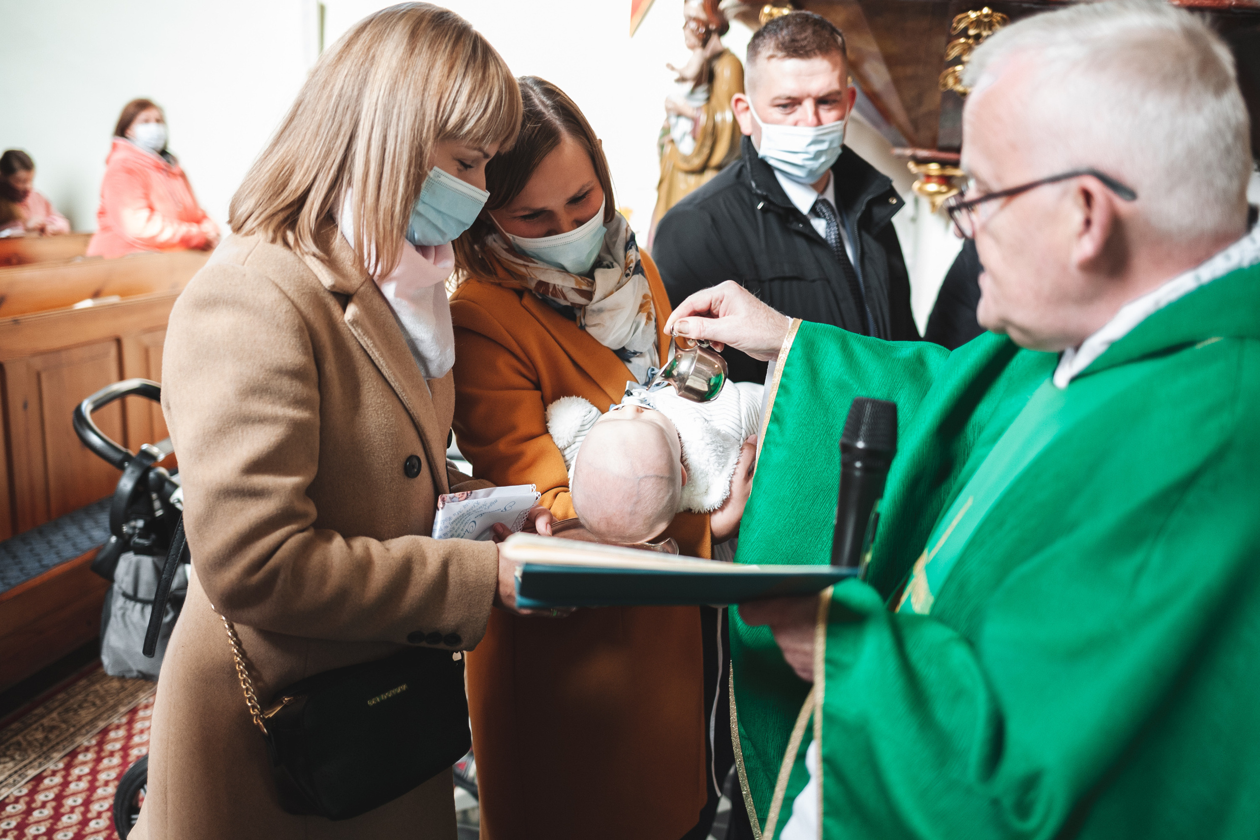 Chrzest dziecięcy Kościół Piotrowice | Fotograf we Wroclawiu. Dimitri Ilkov Photography — Capturing Life’s Moments in Edmonton, Cana