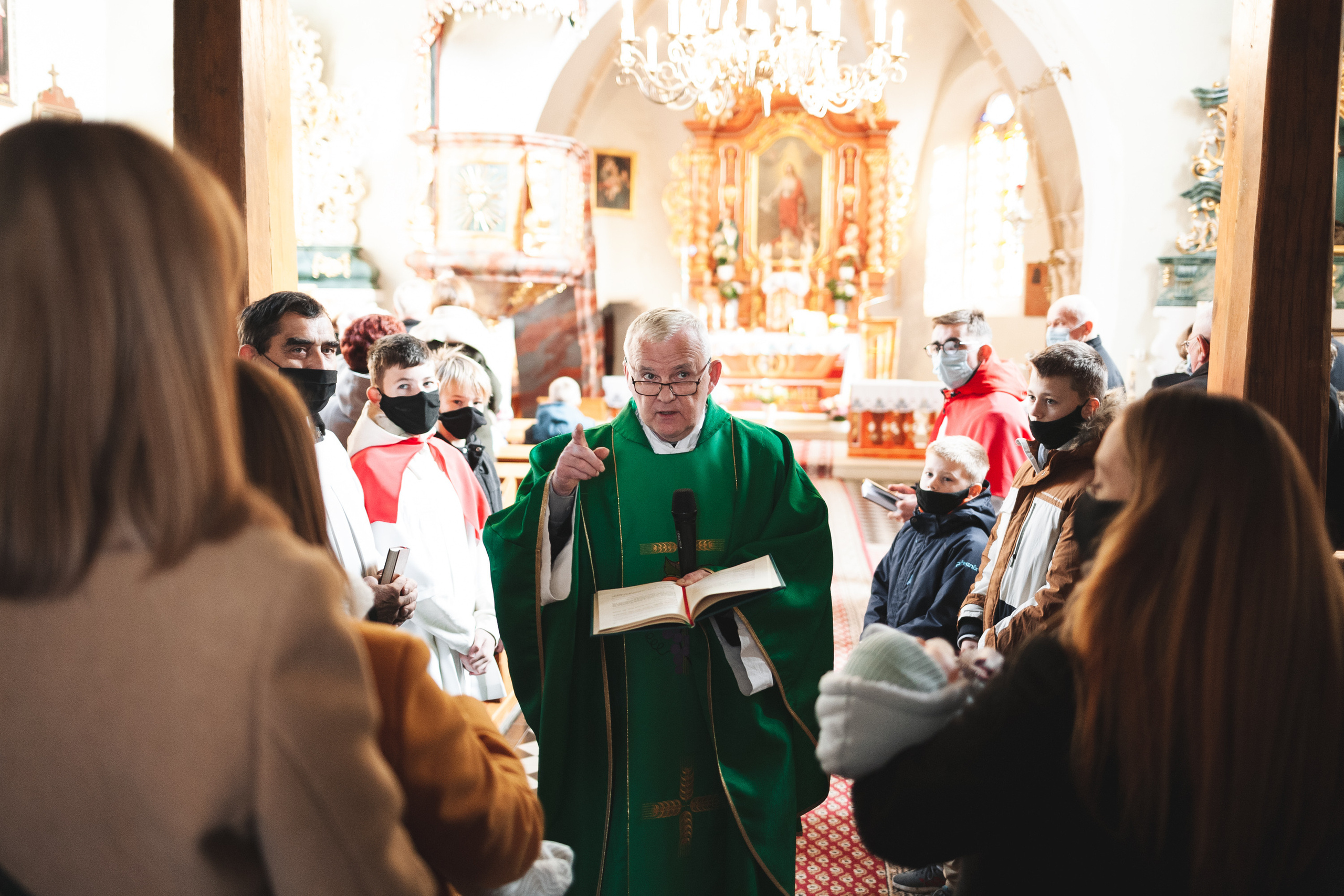 Chrzest dziecięcy Kościół Piotrowice | Fotograf we Wroclawiu. Dimitri Ilkov Photography — Capturing Life’s Moments in Edmonton, Cana