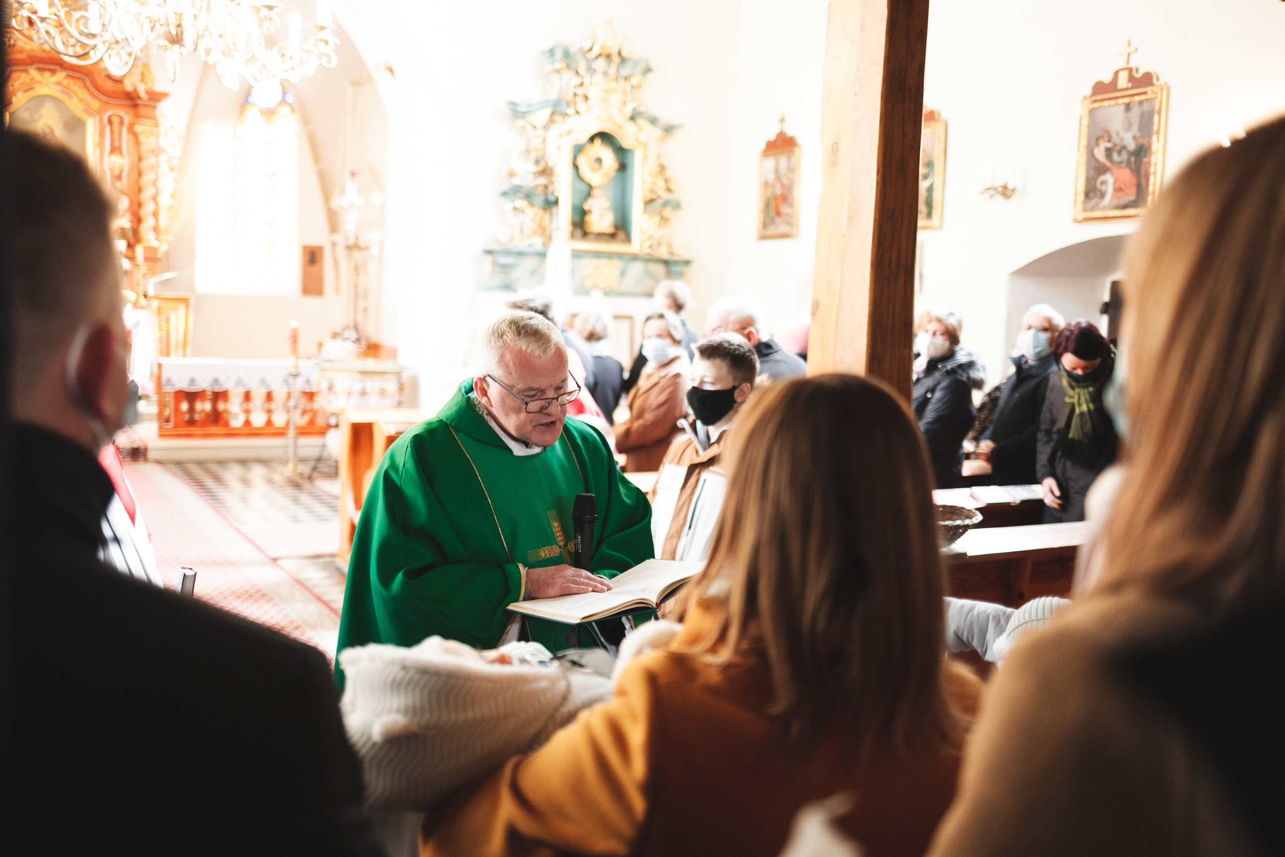 Chrzest dziecięcy Kościół Piotrowice | Fotograf we Wroclawiu. Dimitri Ilkov Photography — Capturing Life’s Moments in Edmonton, Cana