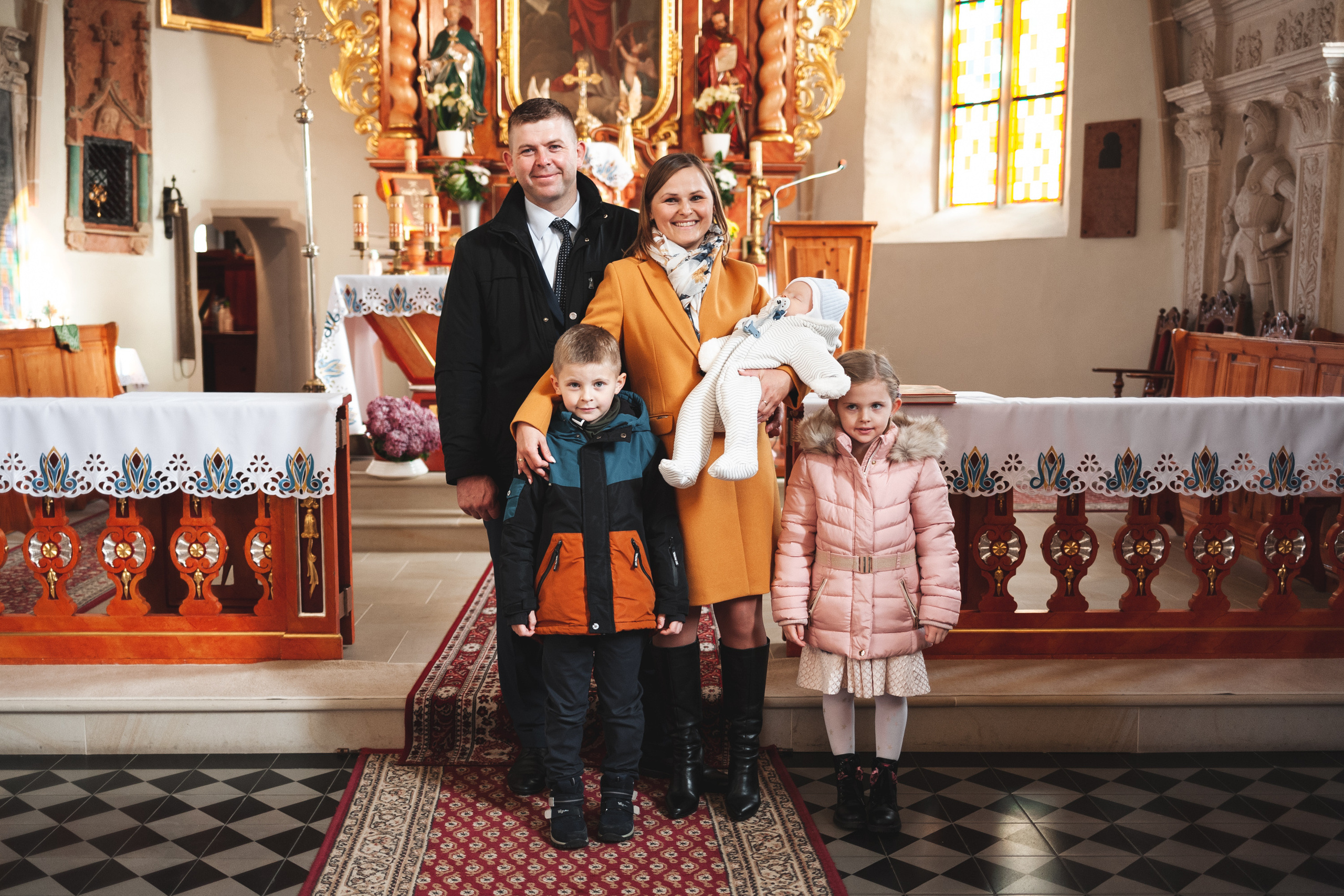 Chrzest dziecięcy Kościół Piotrowice | Fotograf we Wroclawiu. Dimitri Ilkov Photography — Capturing Life’s Moments in Edmonton, Cana