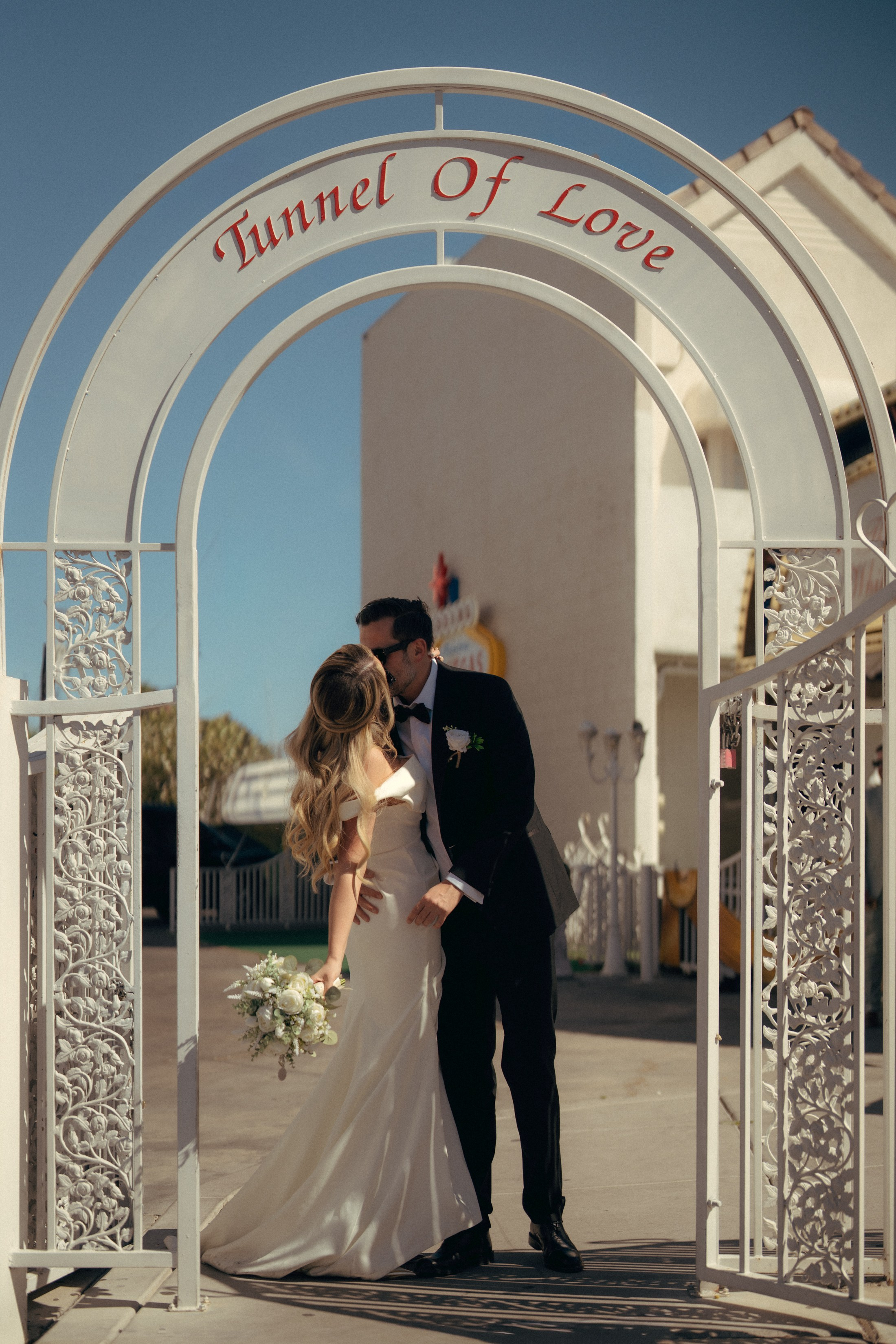 G&M. Wedding & elopement photographer Viktoriya Kravtsov. Las Vegas