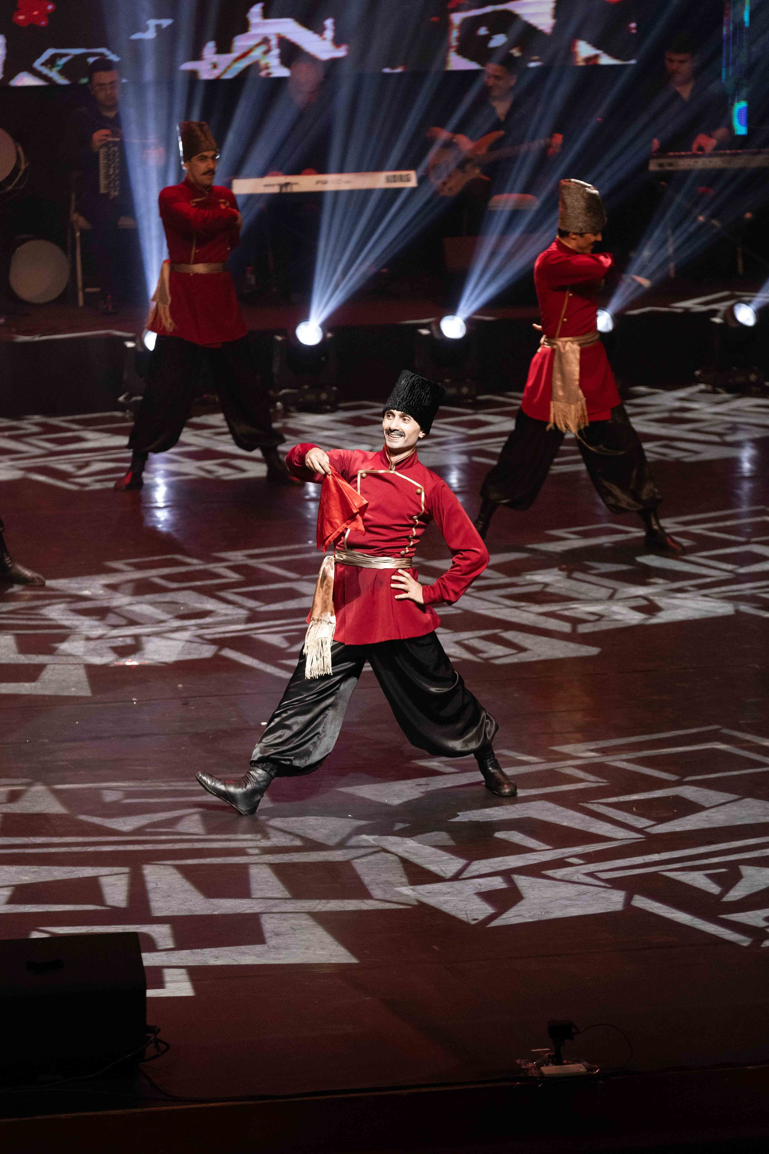 STATE DANCE ENSEMBLE. Wedding&Event photographer Ismail Rzayev in Baku