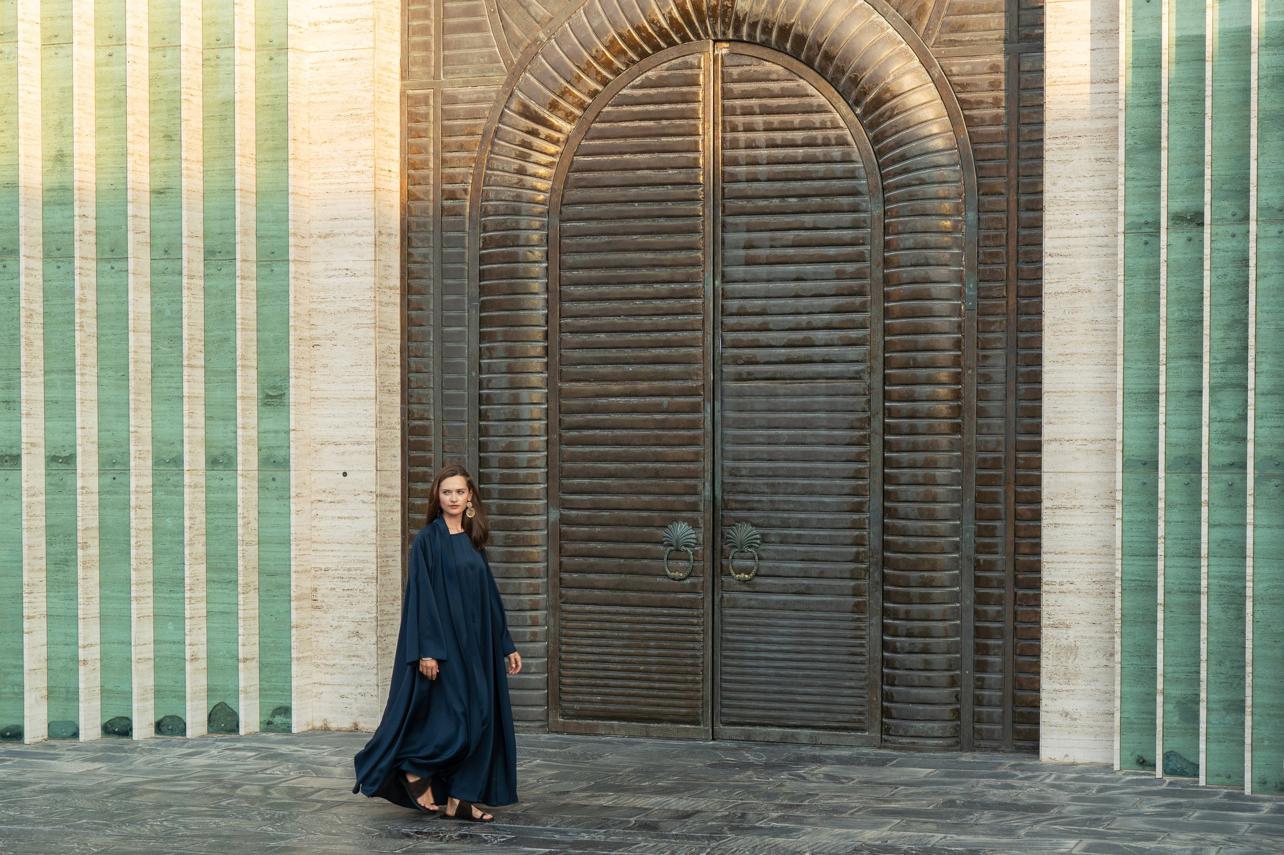 Whisper of the East. Family & fashion photographer in Doha