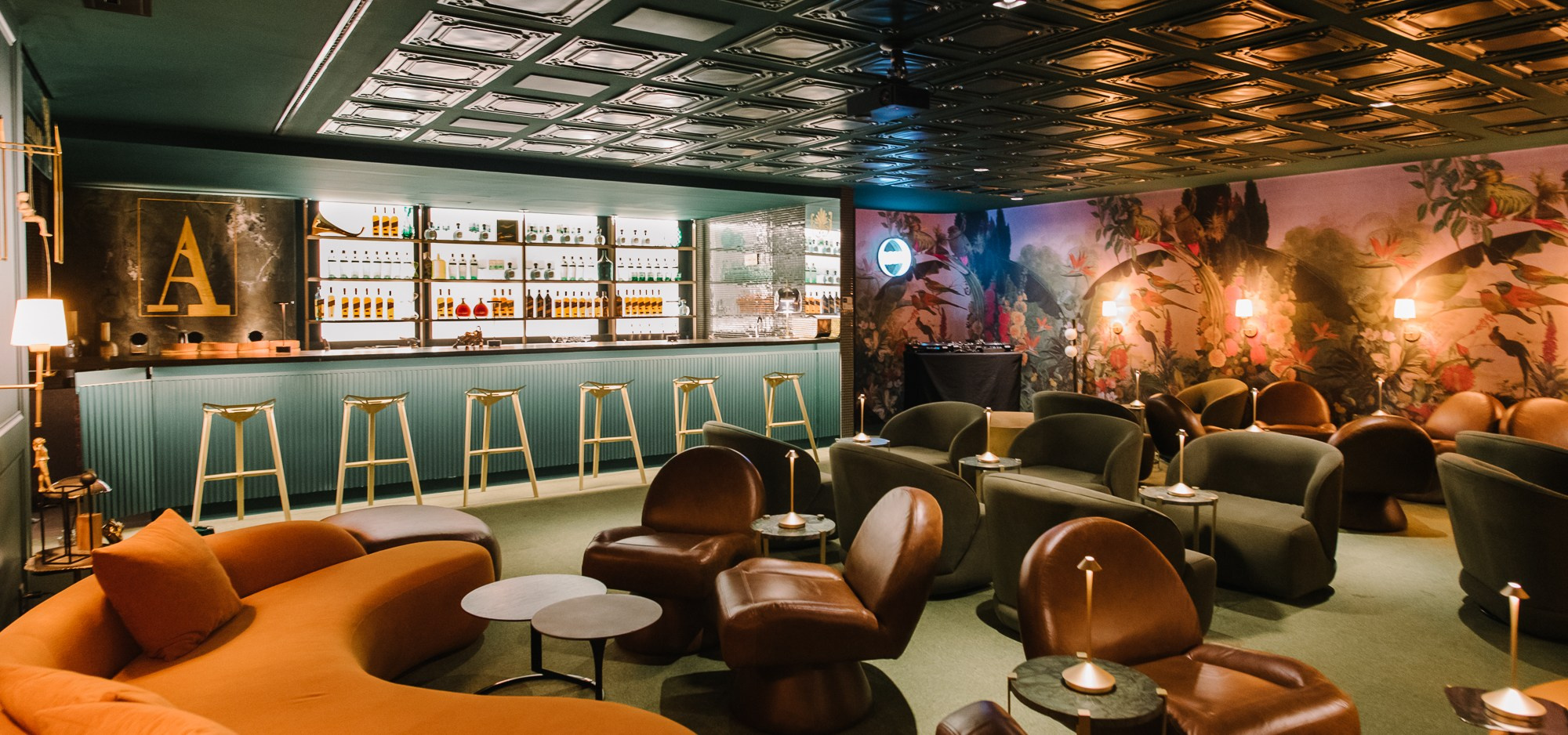 Arquitetura e Interiores. 78 Imagens