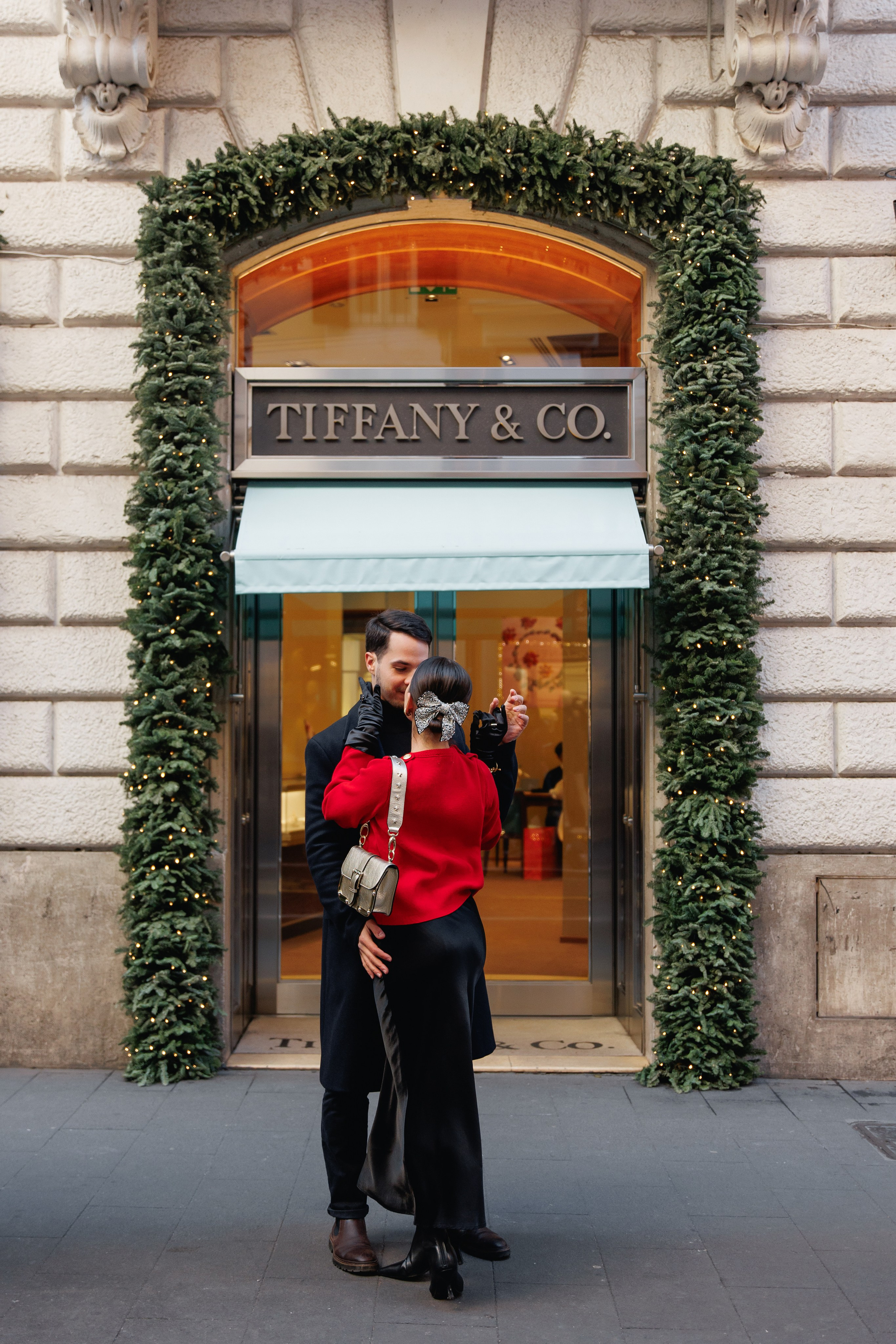 Christmas photoshooting in Rome Couple street christmas shooting Christmast looks style Christmas photoshootingRome christmast Christmas couple looksNew year Photoshooting