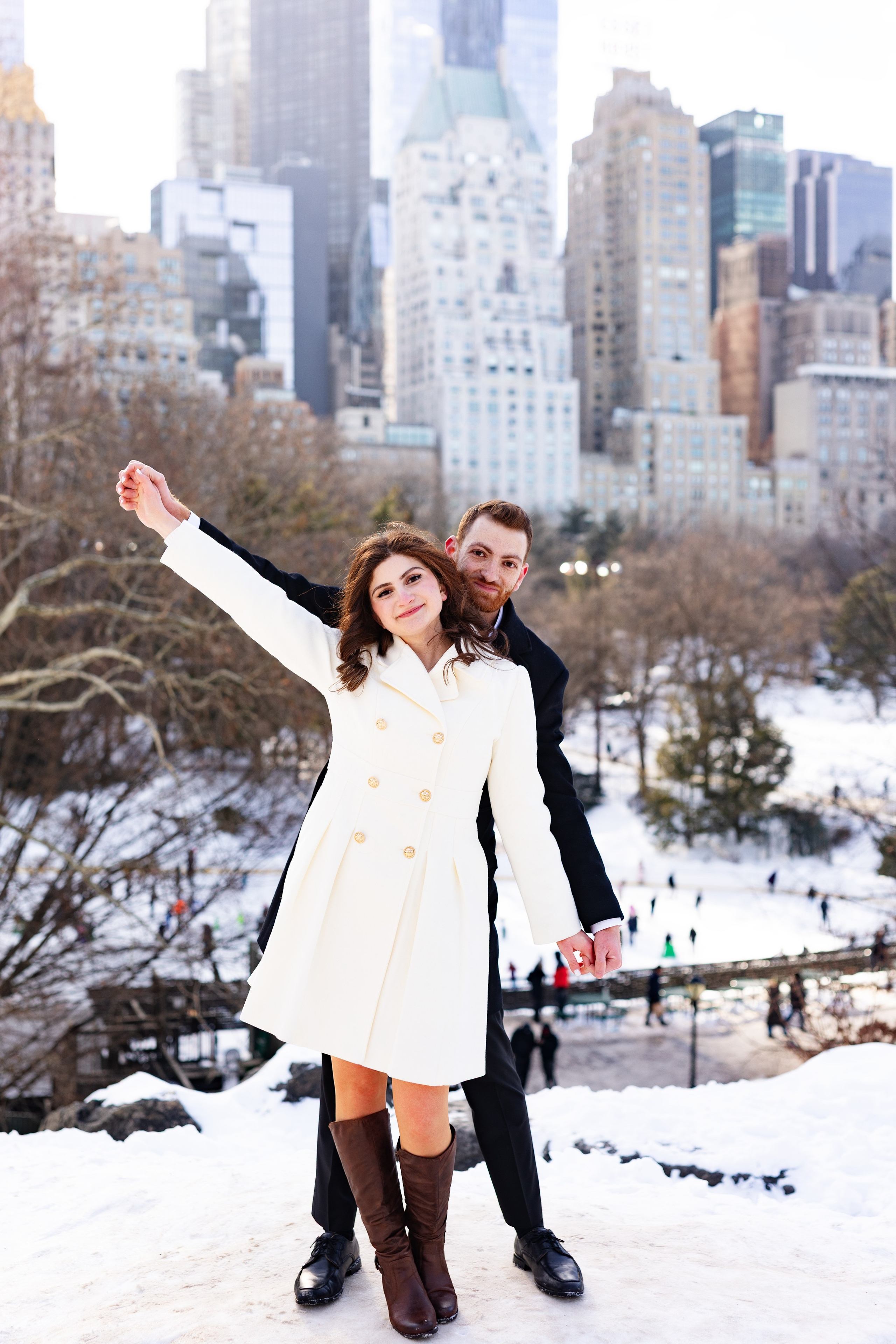 Winter Love in Central Park. Family, lifestyle, and commercial photography in New York and New Jersey