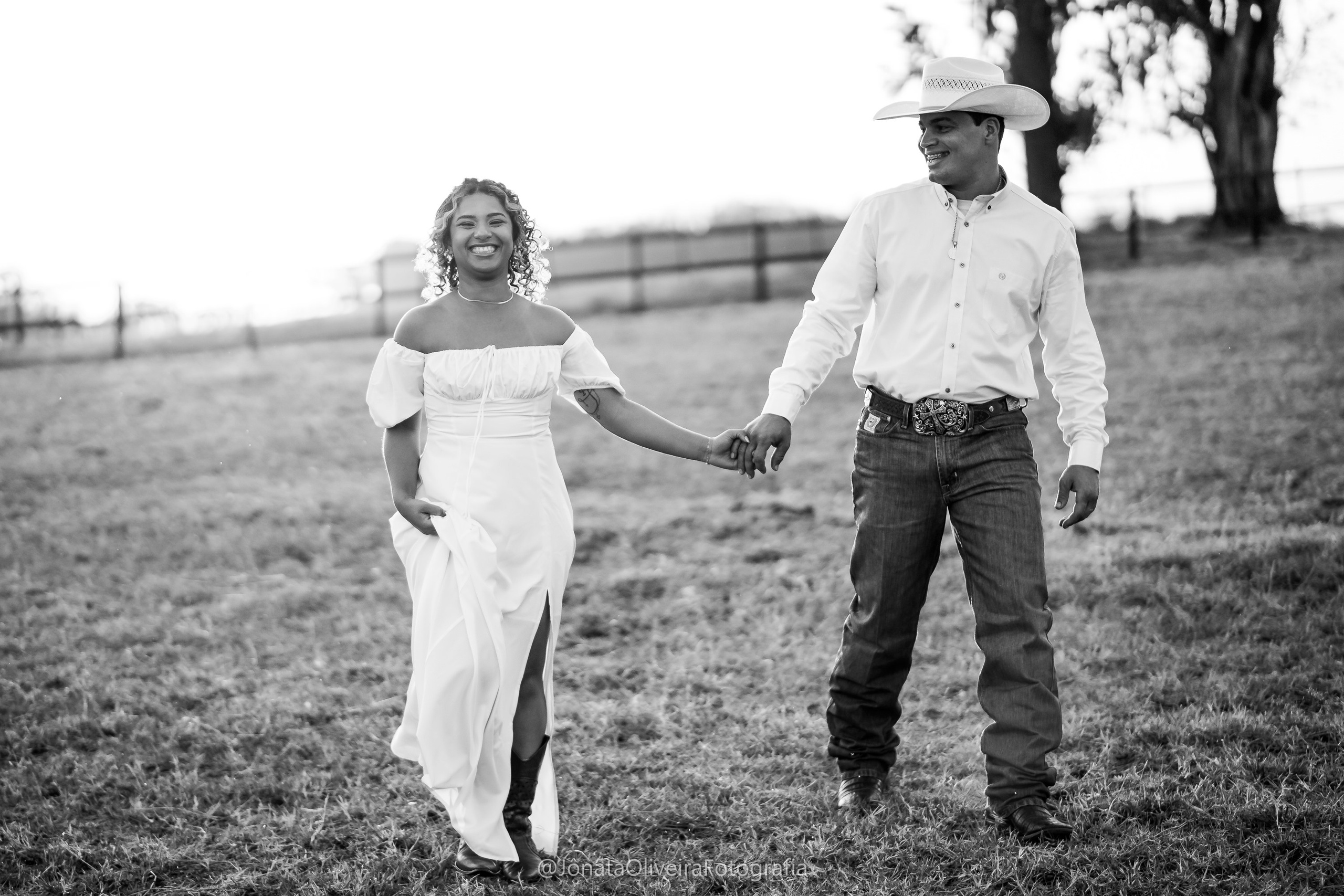 Pre Wedding Luérica e Vinicius. Fotografia de casamentos e ensaios em avaré Jônata Oliveira