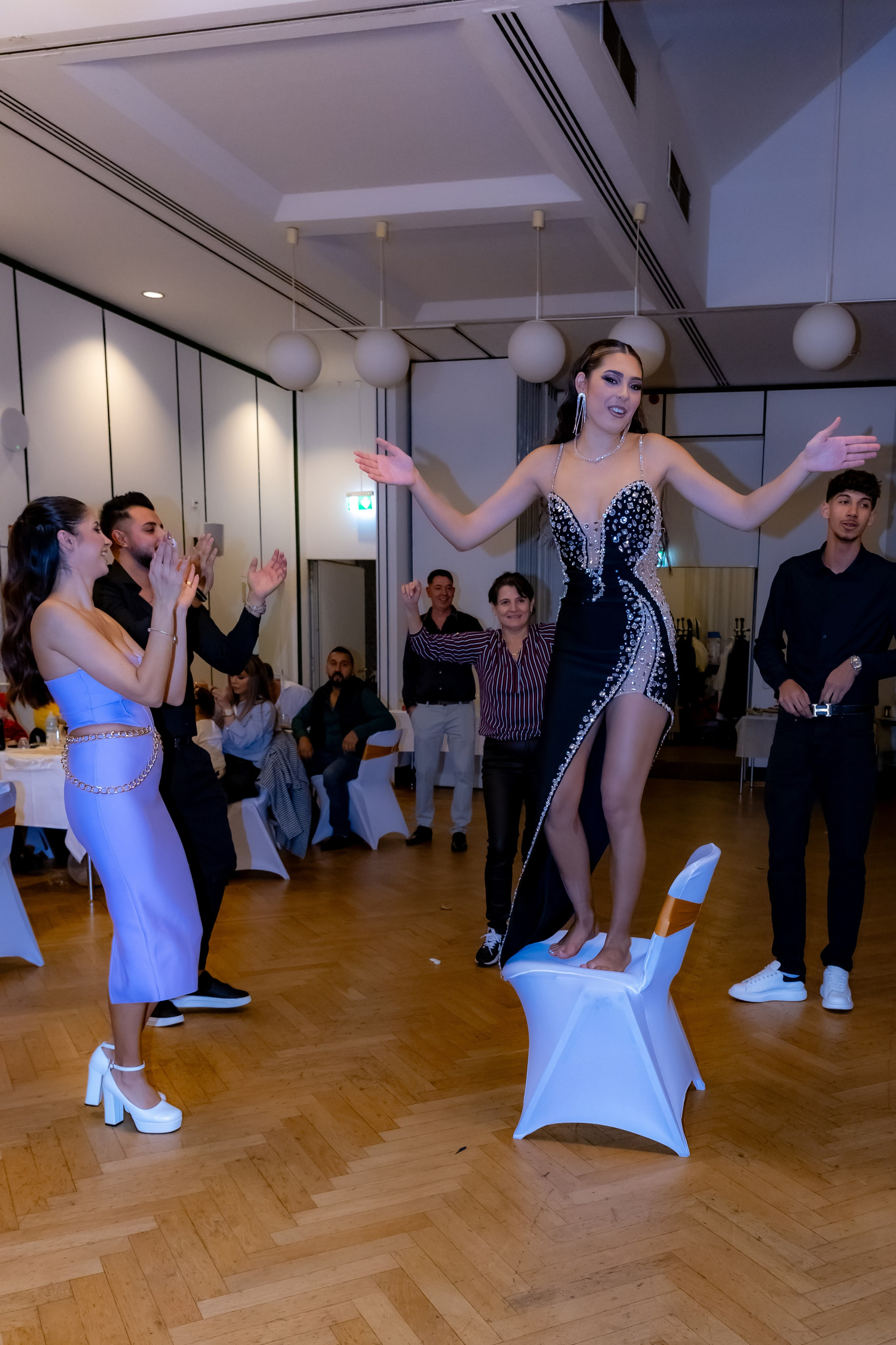 Denisa 18 Ani Majorat