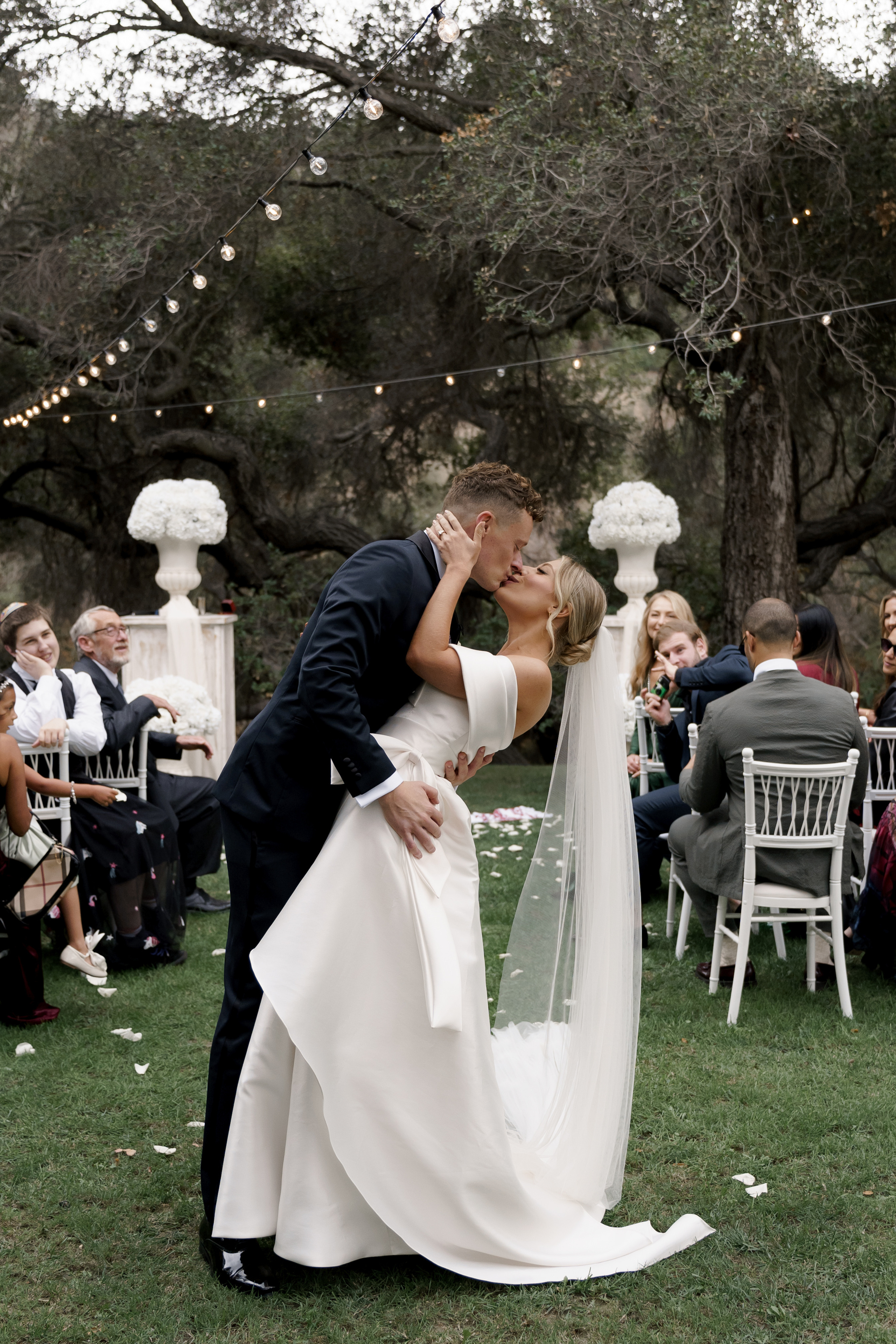 Anna and Joe’s Cozy Backyard Wedding with Jewish Traditions. Wedding photographer and videographer New York | New Jersey
