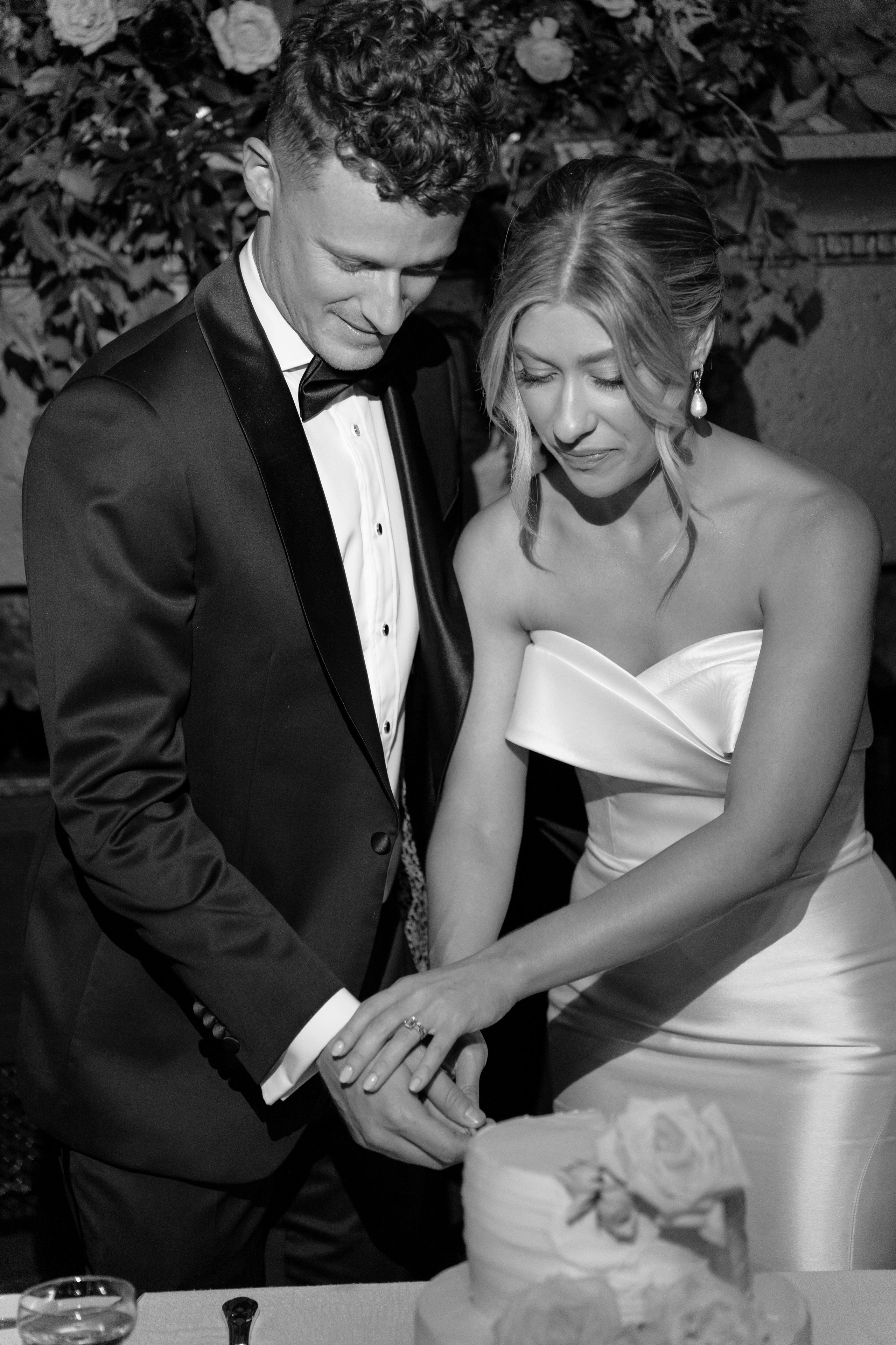 Anna and Joe’s Cozy Backyard Wedding with Jewish Traditions. Wedding photographer and videographer New York | New Jersey