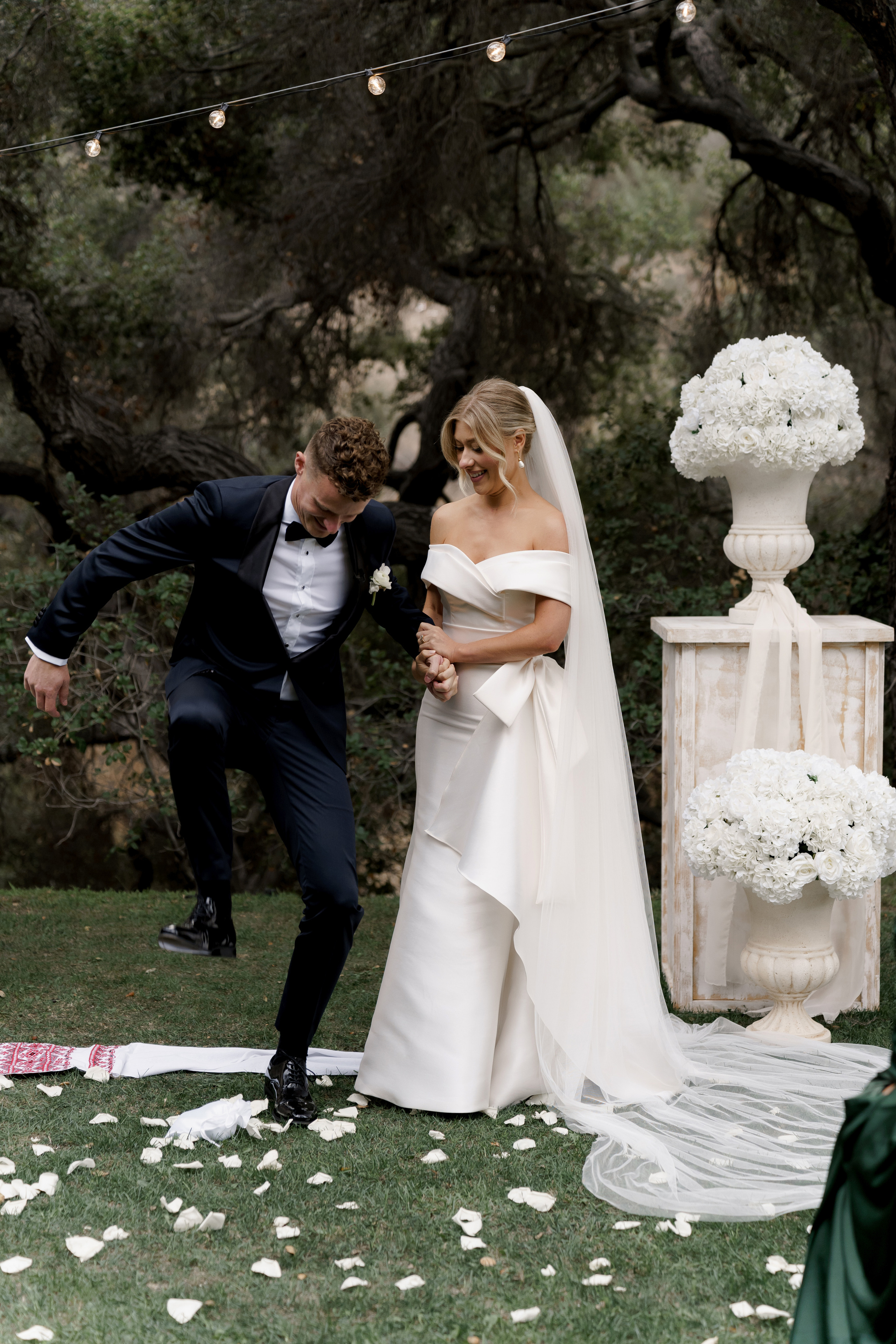 Anna and Joe’s Cozy Backyard Wedding with Jewish Traditions. Wedding photographer and videographer New York | New Jersey