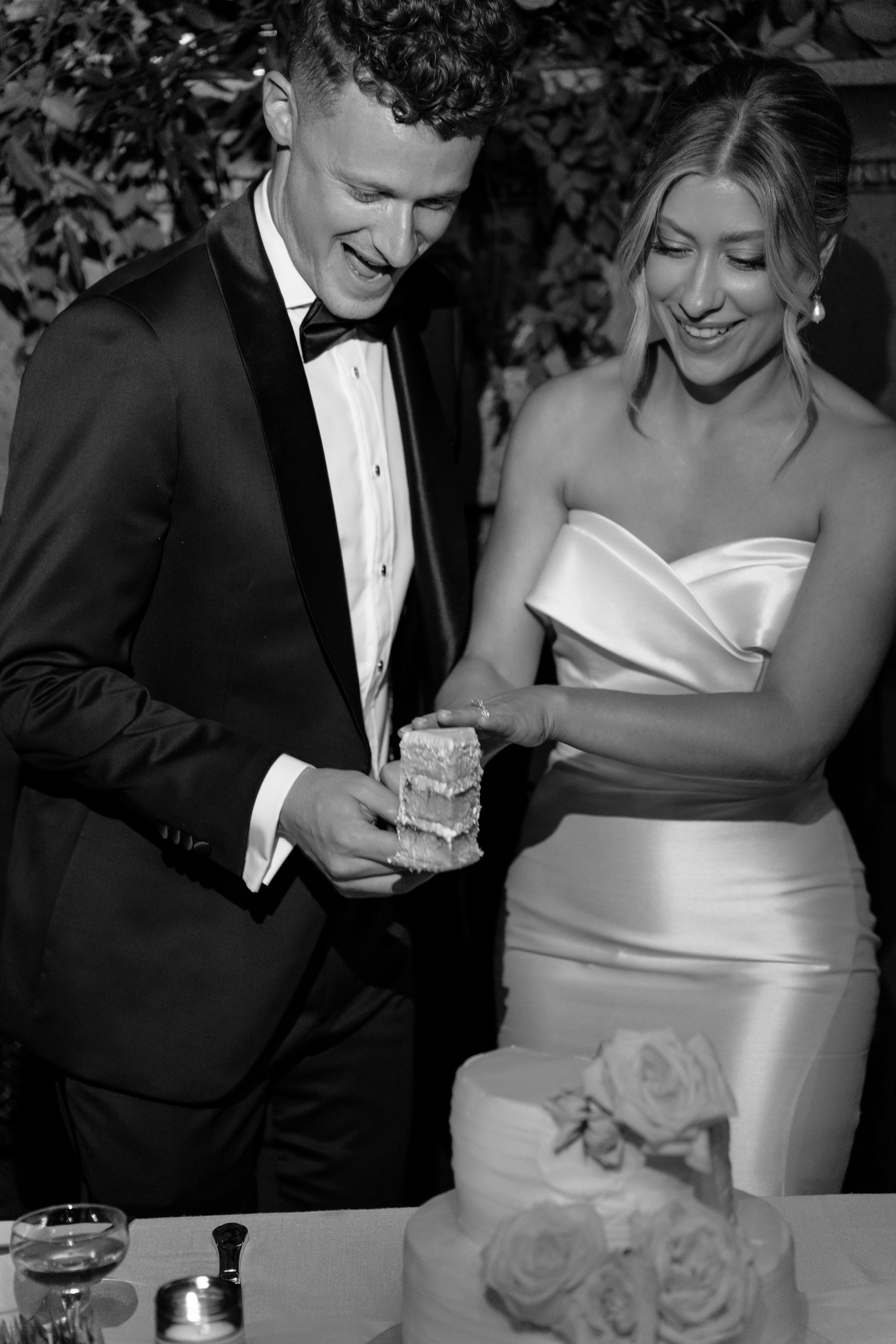 Anna and Joe’s Cozy Backyard Wedding with Jewish Traditions. Wedding photographer and videographer New York | New Jersey