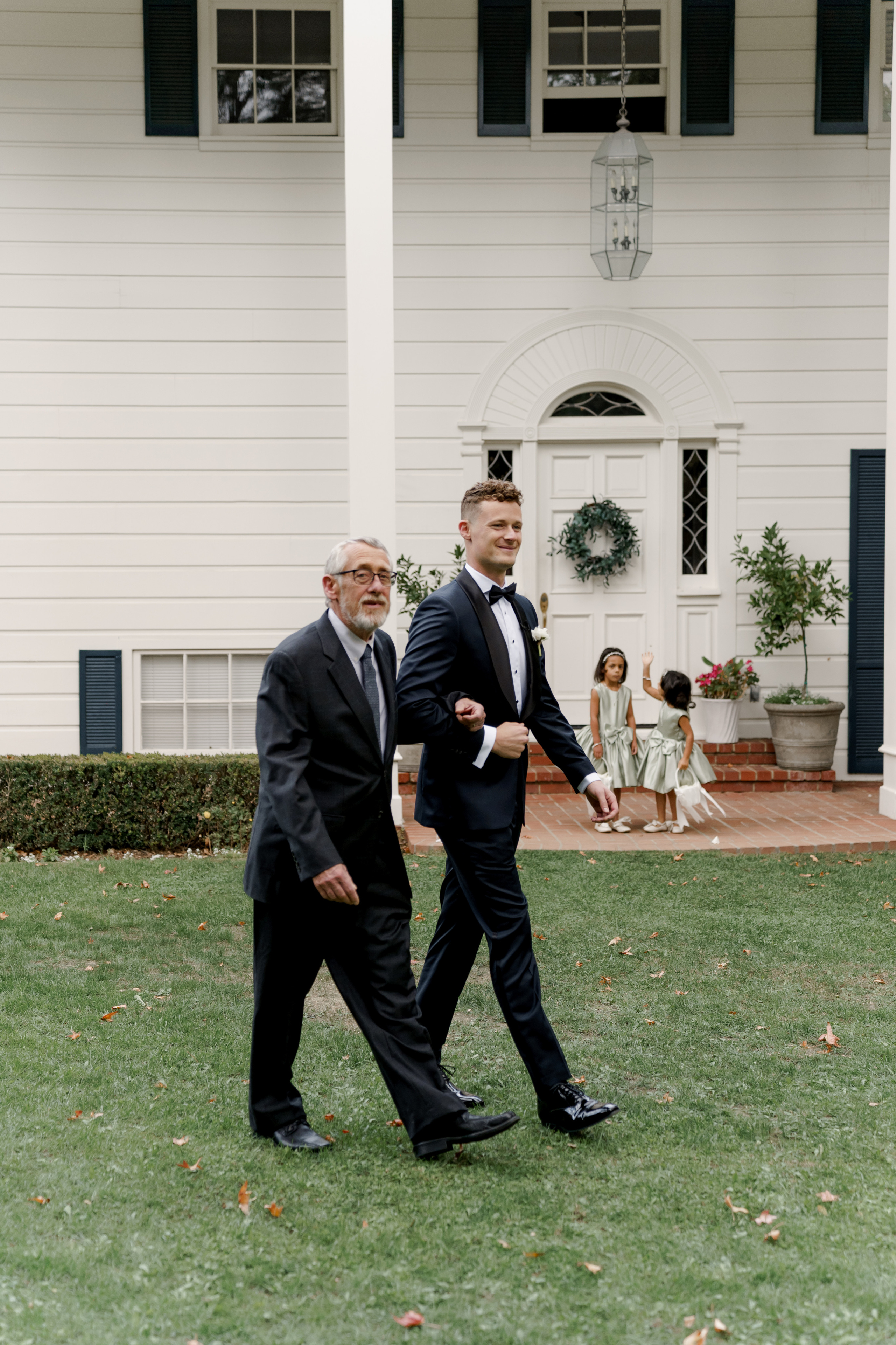 Anna and Joe’s Cozy Backyard Wedding with Jewish Traditions. Wedding photographer and videographer New York | New Jersey