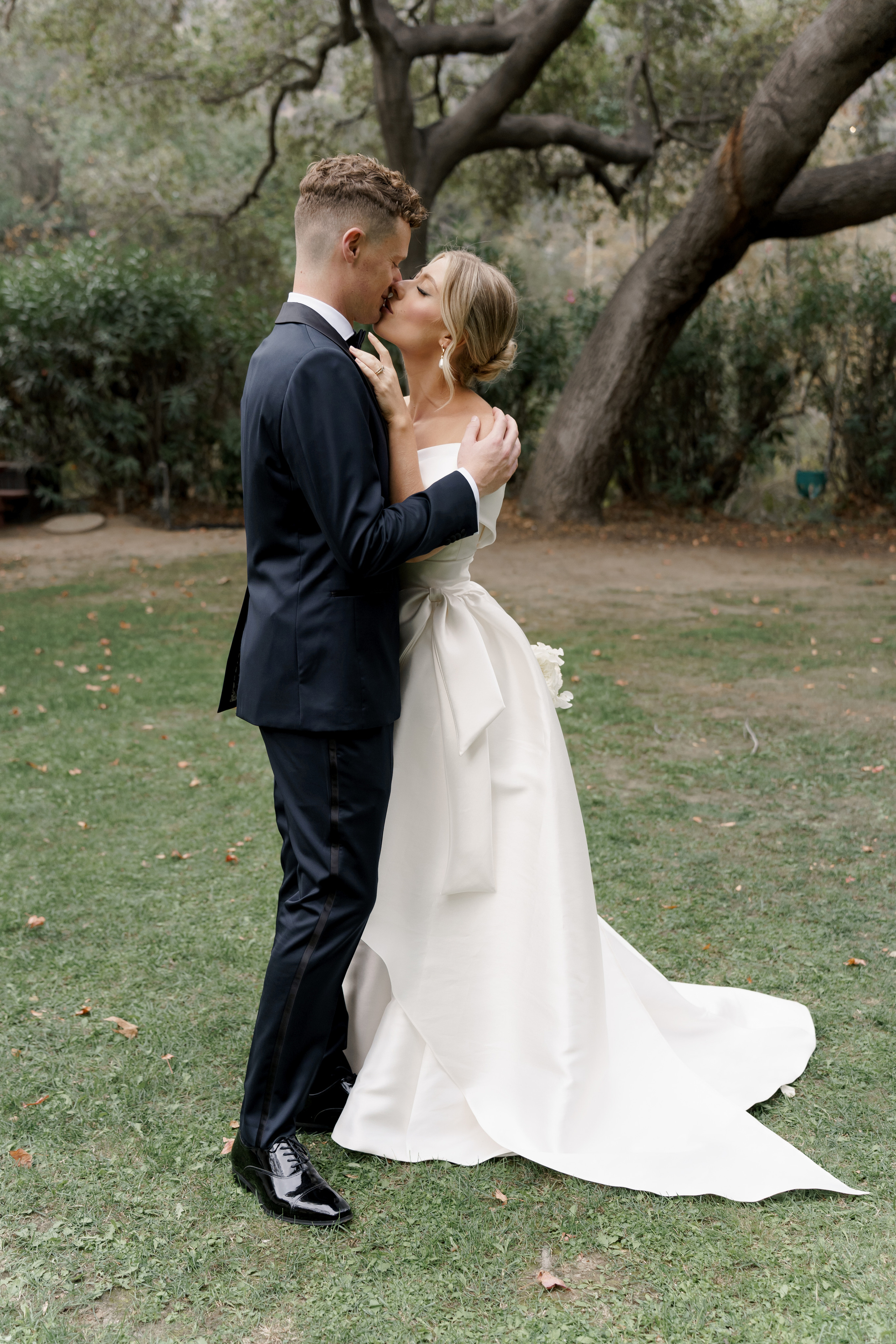 Anna and Joe’s Cozy Backyard Wedding with Jewish Traditions. Wedding photographer and videographer New York | New Jersey