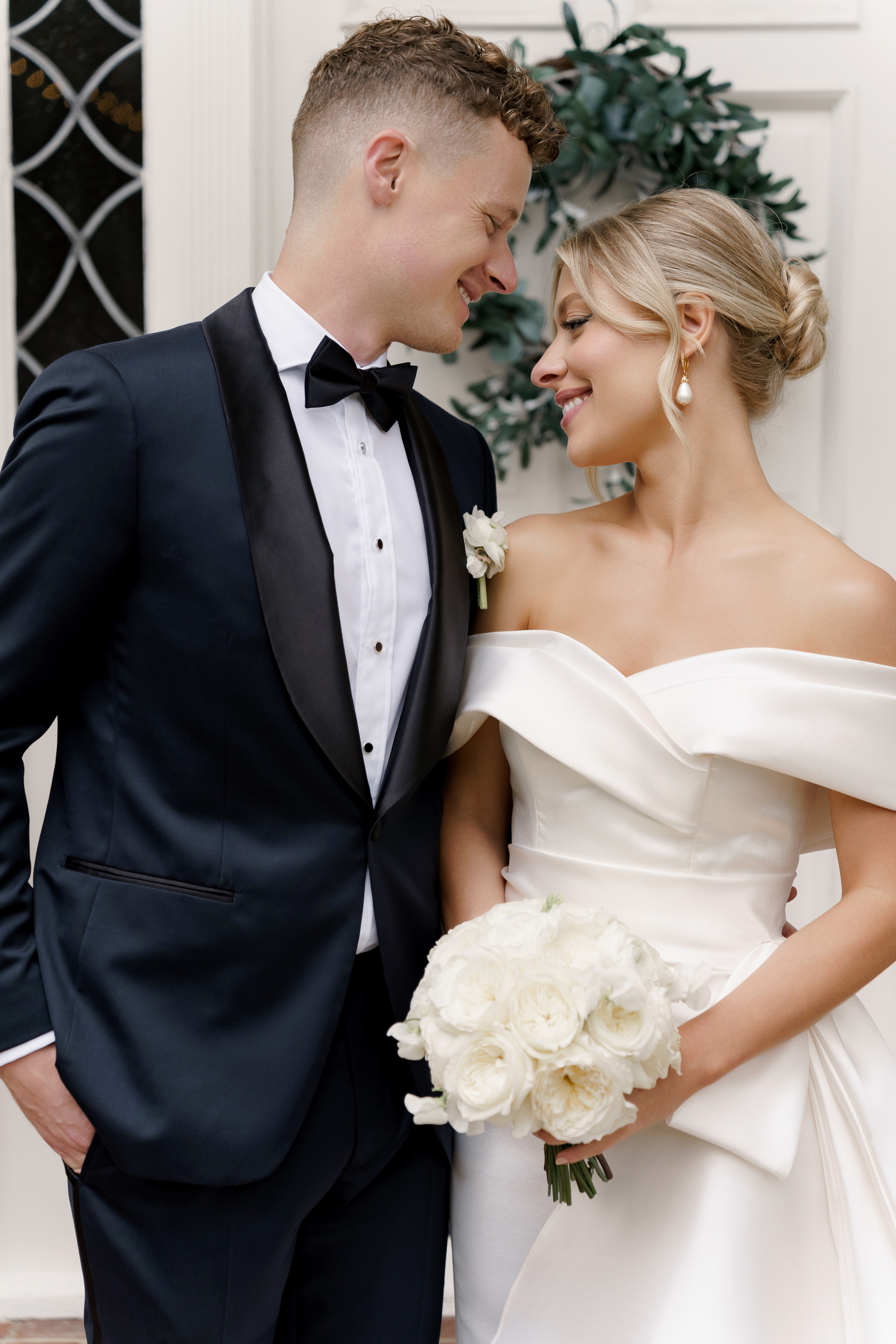 Anna and Joe’s Cozy Backyard Wedding with Jewish Traditions. Wedding photographer and videographer New York | New Jersey