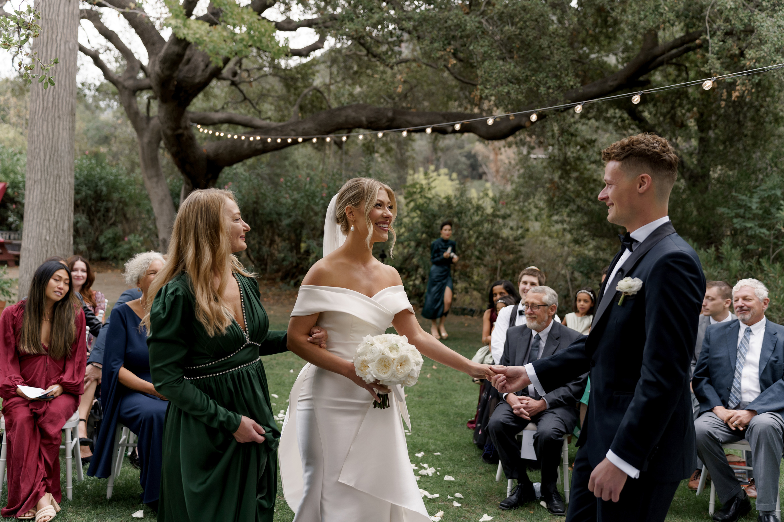 Anna and Joe’s Cozy Backyard Wedding with Jewish Traditions. Wedding photographer and videographer New York | New Jersey