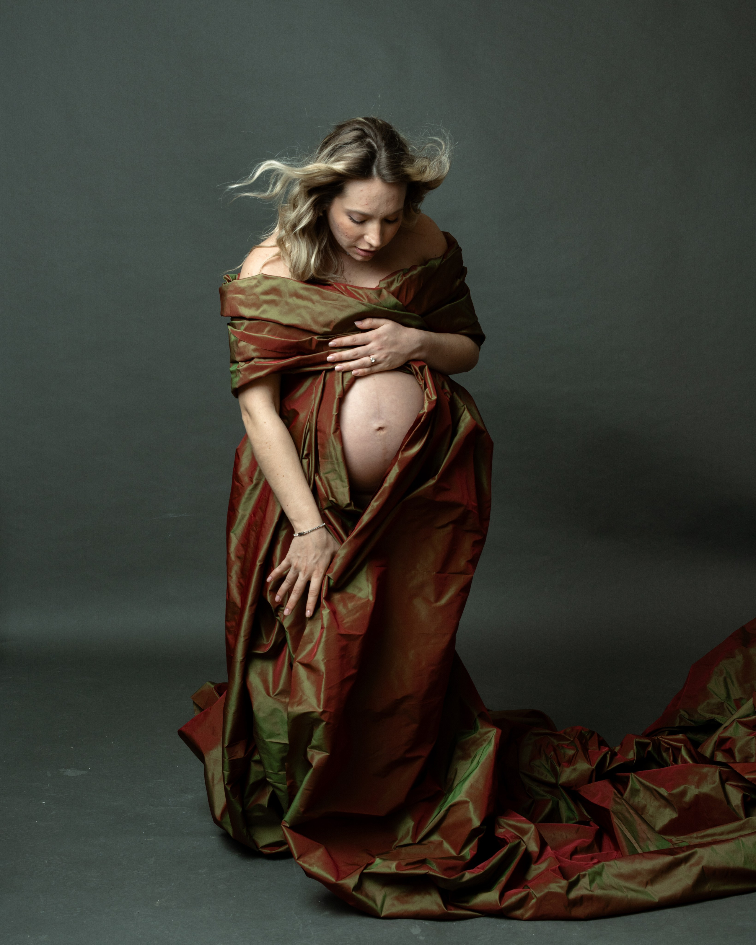 HAPPINESS. Anastasiia Antoniuk portrait, family and couple photographer, Portugal