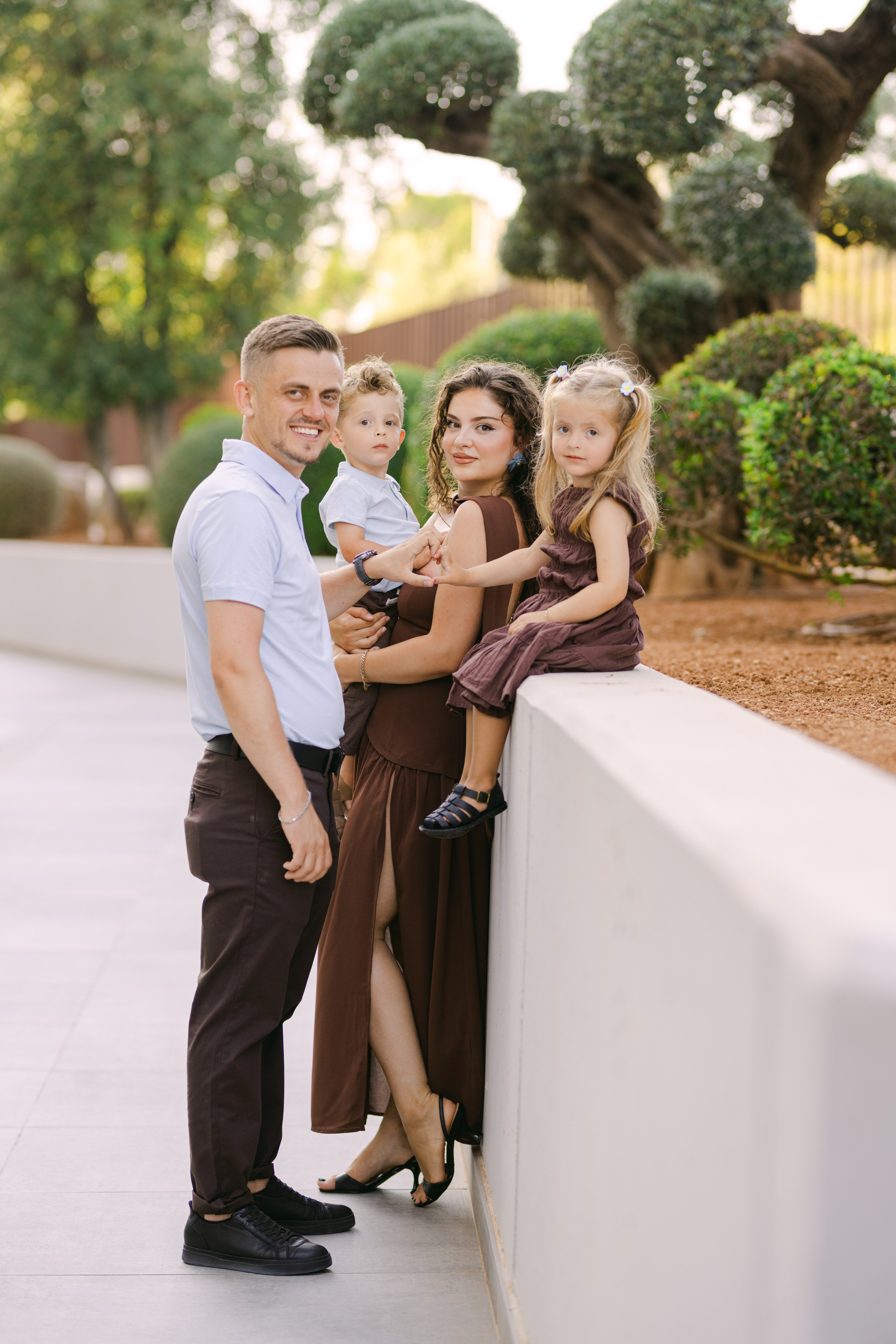 Family Photoshoot Mallorca Arenal — Natural Lifestyle Photography. Photographer in Mallorca