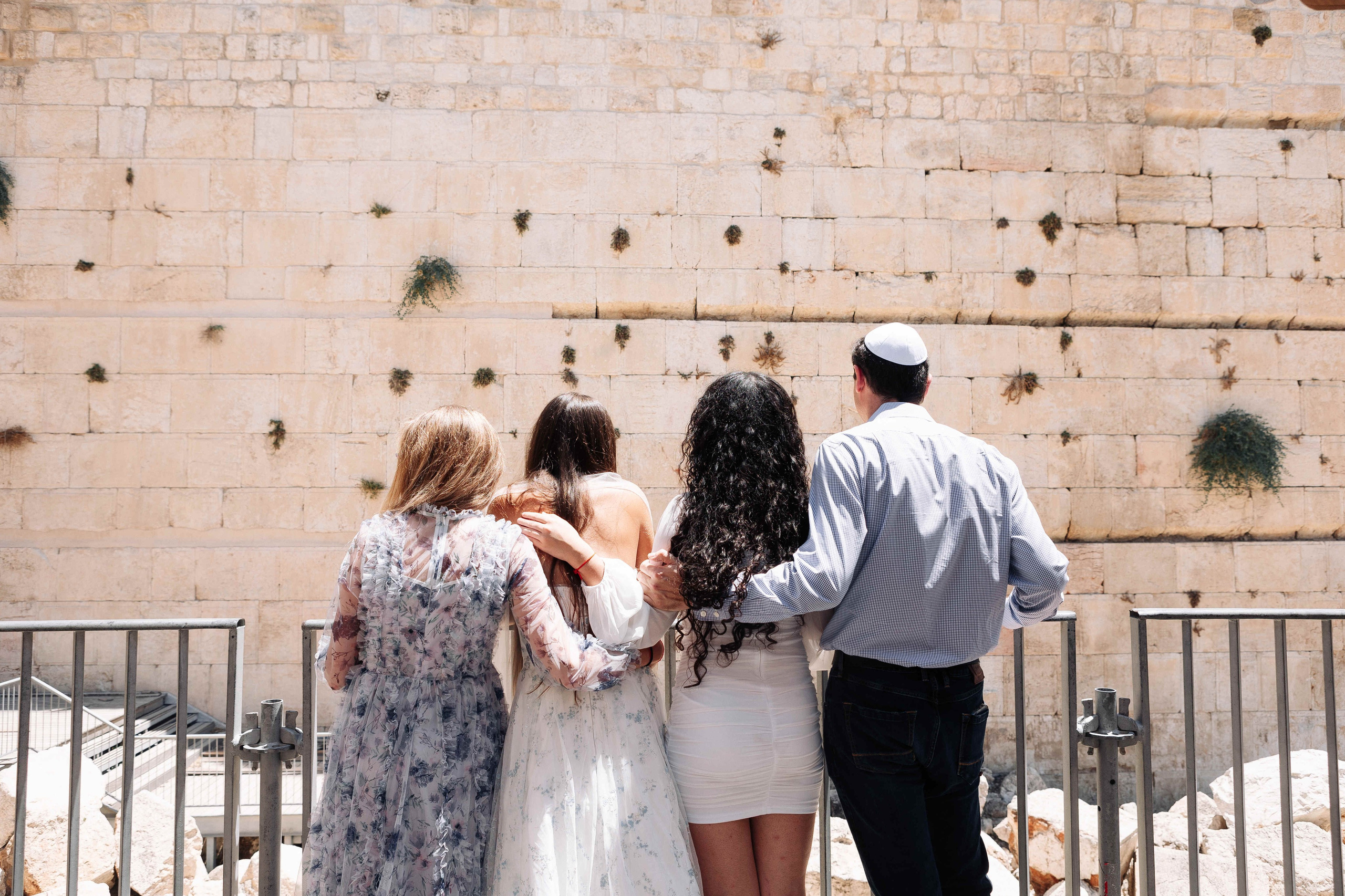 BAT MITZVAH CEREMONY + PHOTO SESSION. Https://shi-photo.com/