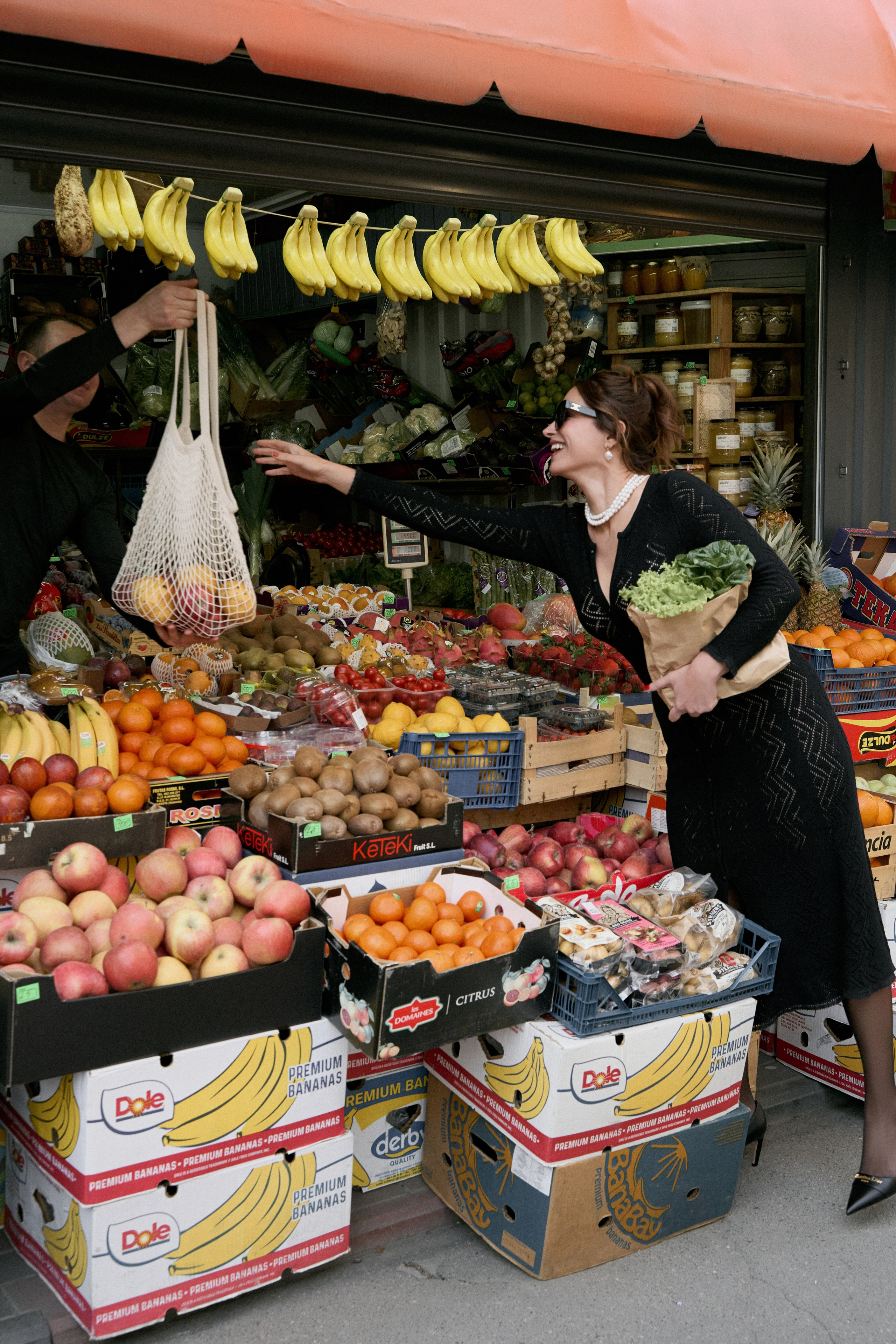 Эксперты. Привет