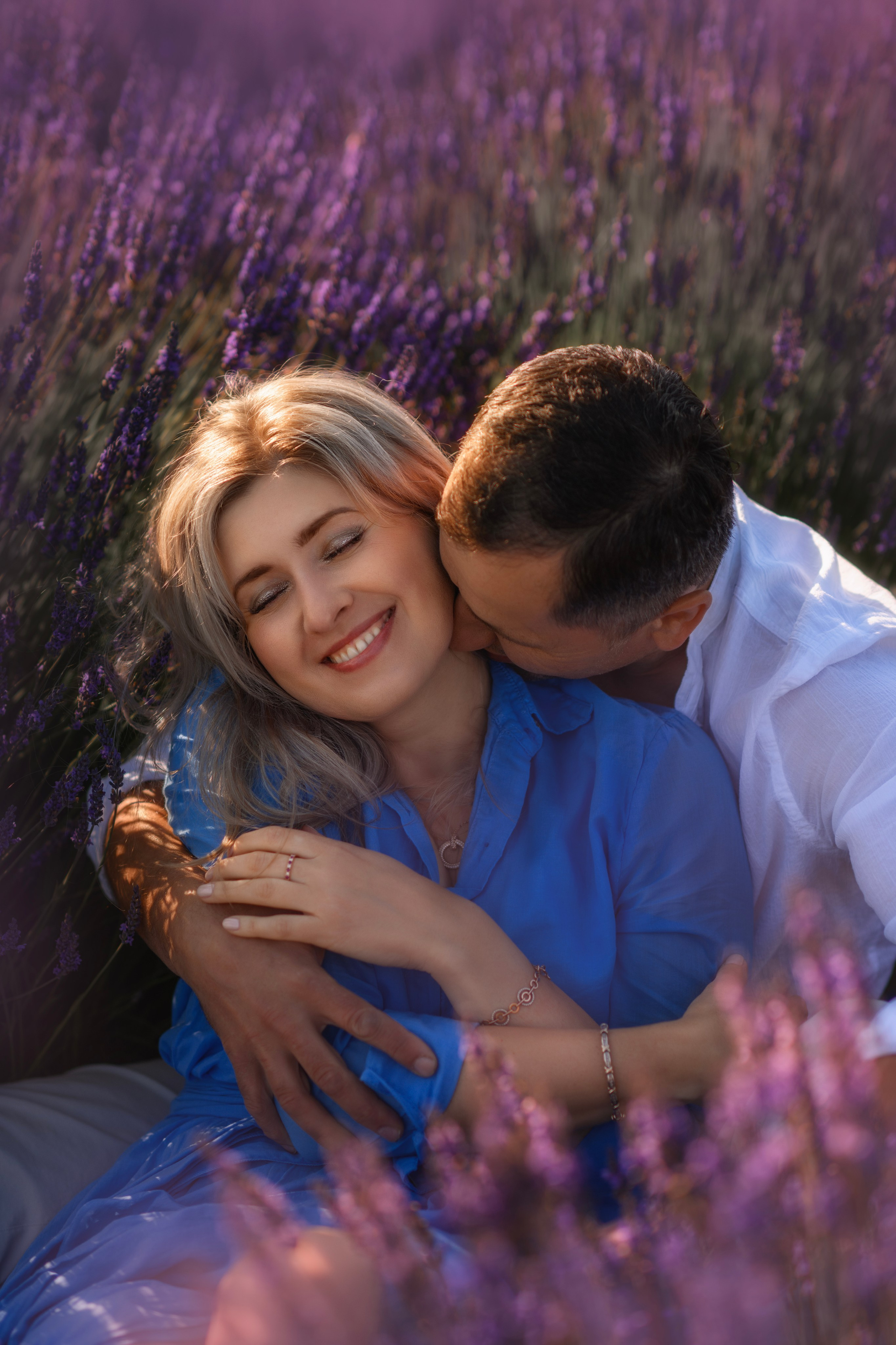 Love Story in lavender. Wedding & portrait photography in the Seattle Area. Helen Michelle photographer