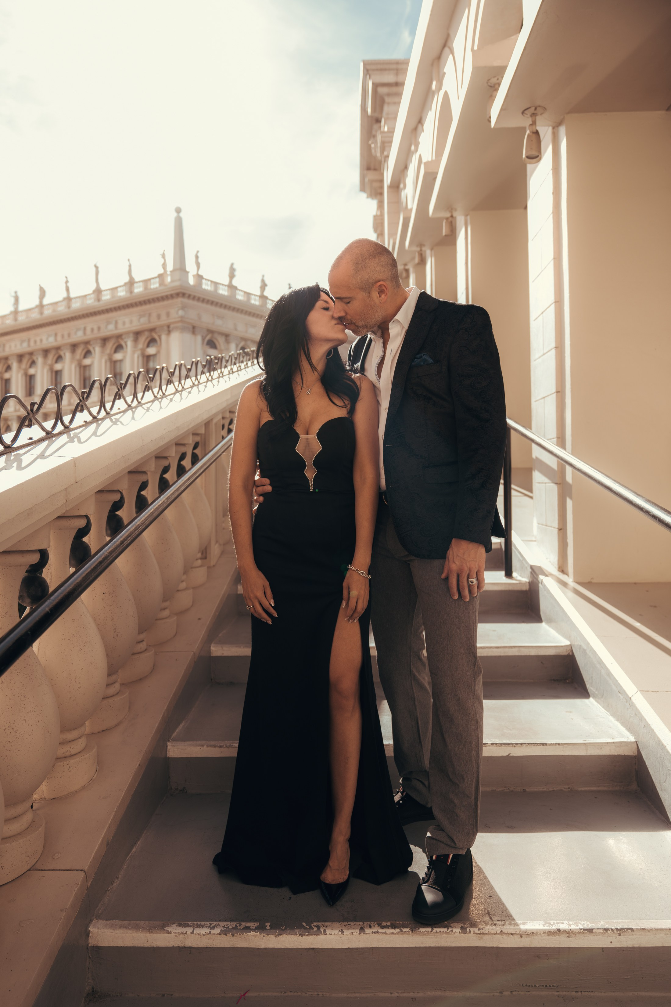 Laura&Kevin. Wedding & elopement photographer Viktoriya Kravtsov. Las Vegas