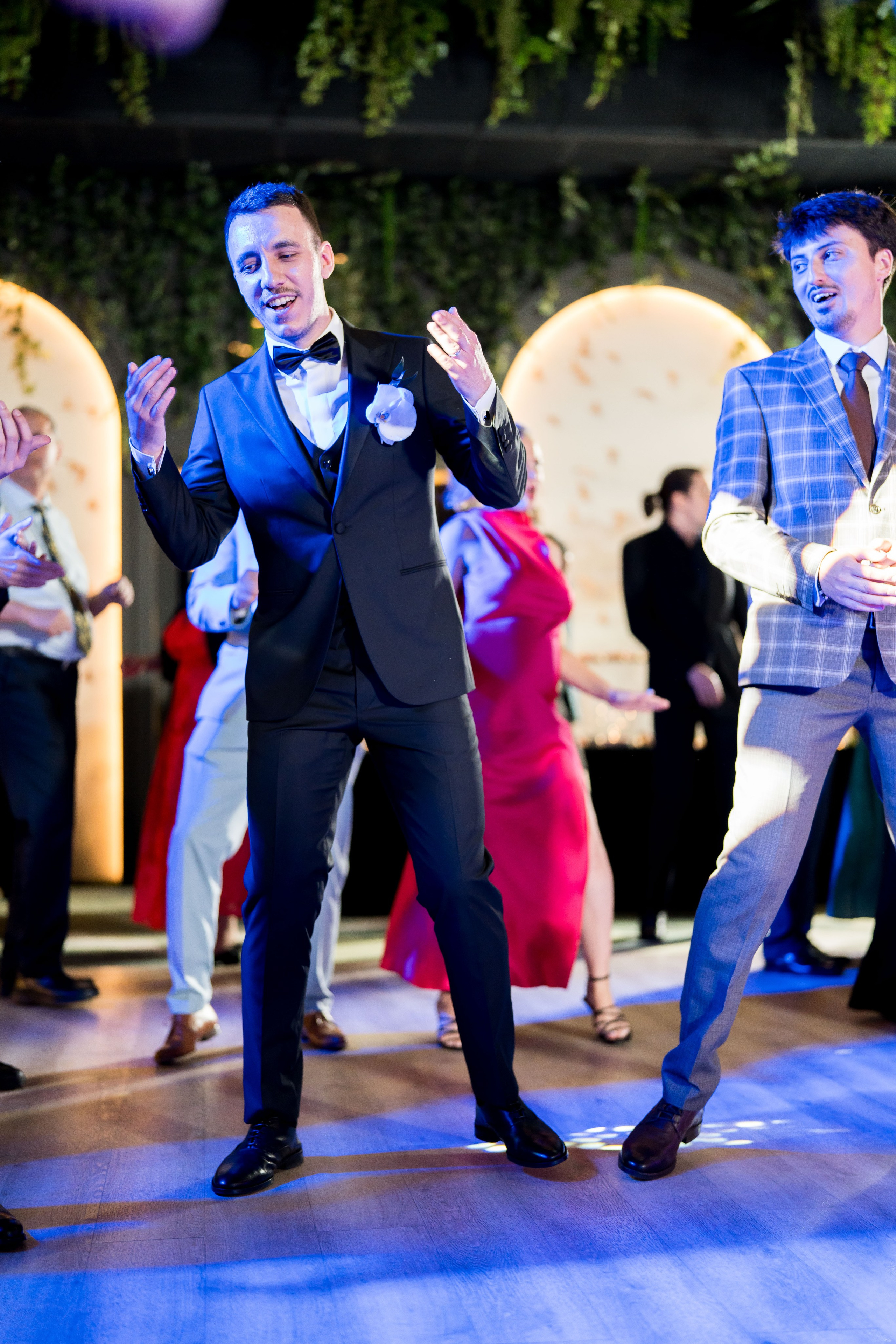 PARTY. Gabriel Florea — Fotograf nuntă București