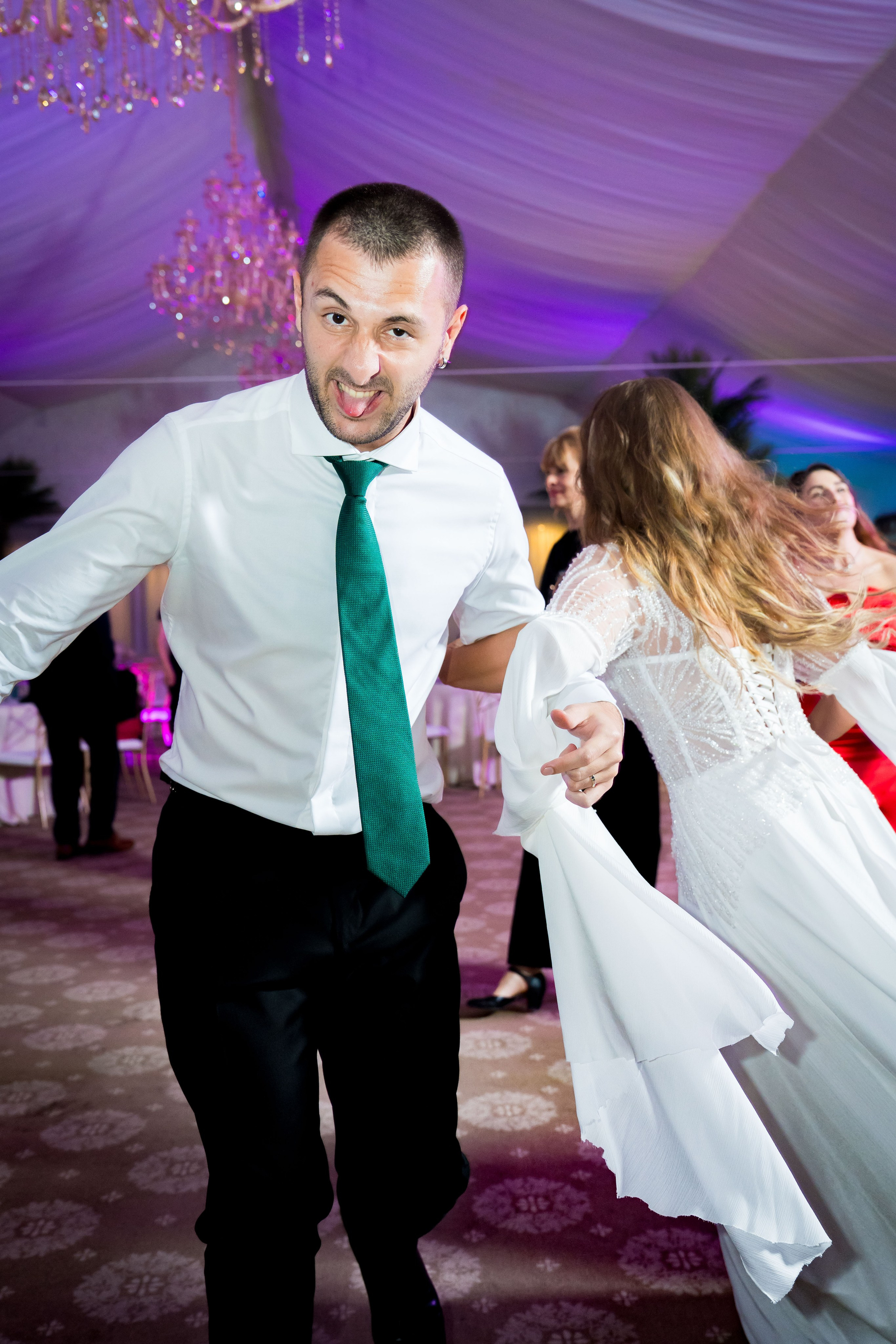 PARTY. Gabriel Florea — Fotograf nuntă București