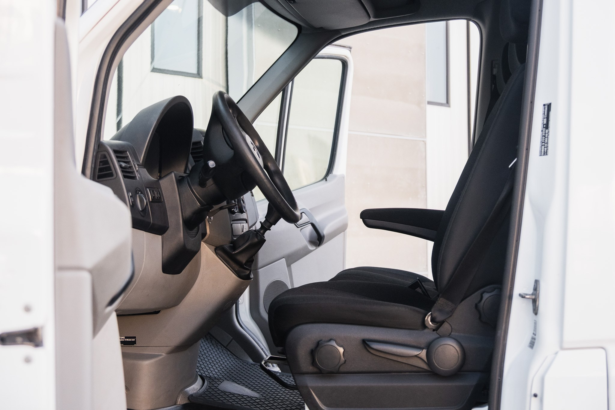 Mercedes-Benz Sprinter. LOHA VISUALS — AUTOMOTIVE PHOTOGRAPHY