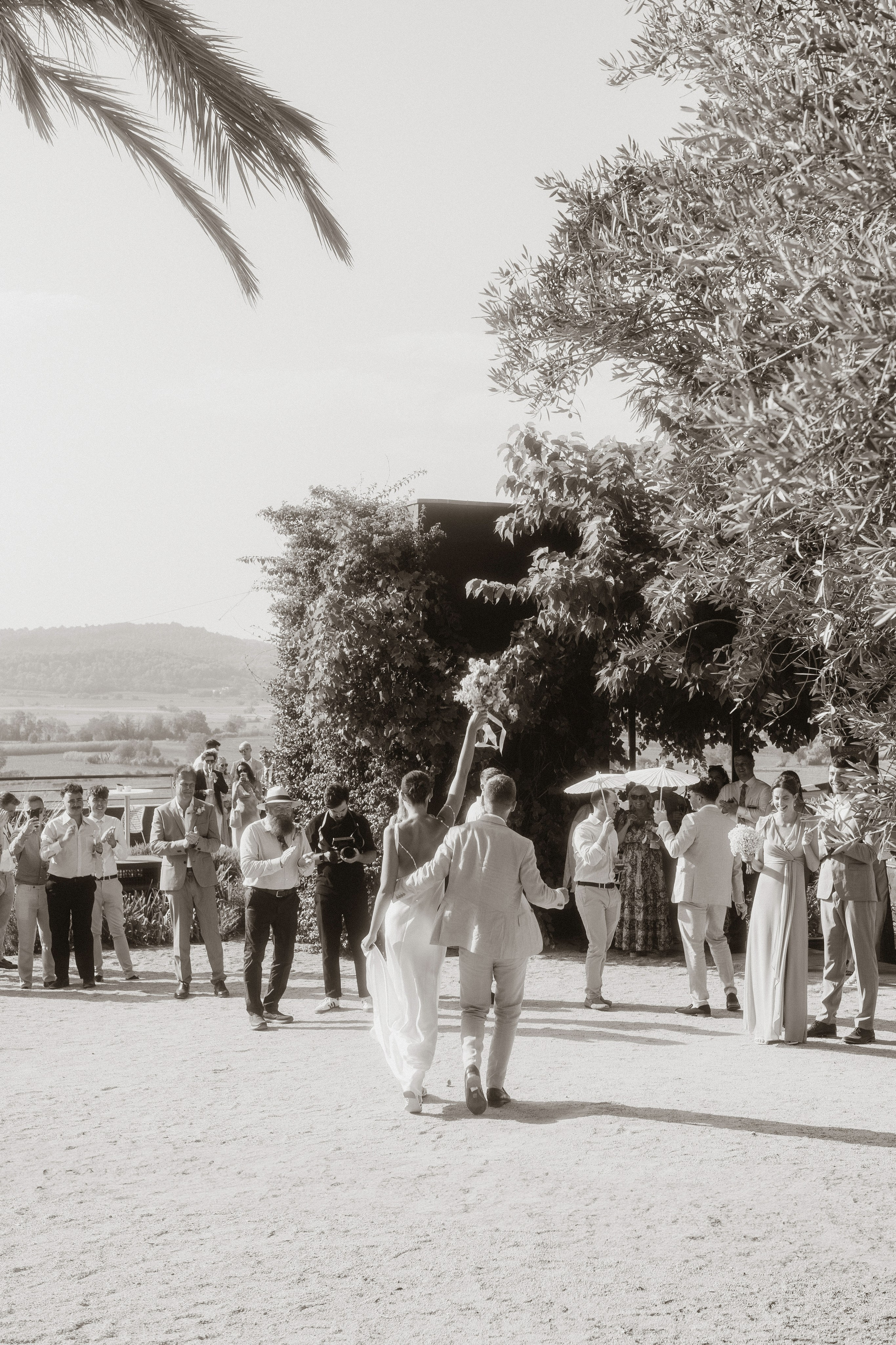 Lauren & Jamie. Hotel Castell d’Emporda. Paola fotógrafo / videografo de bodas en Barcelona