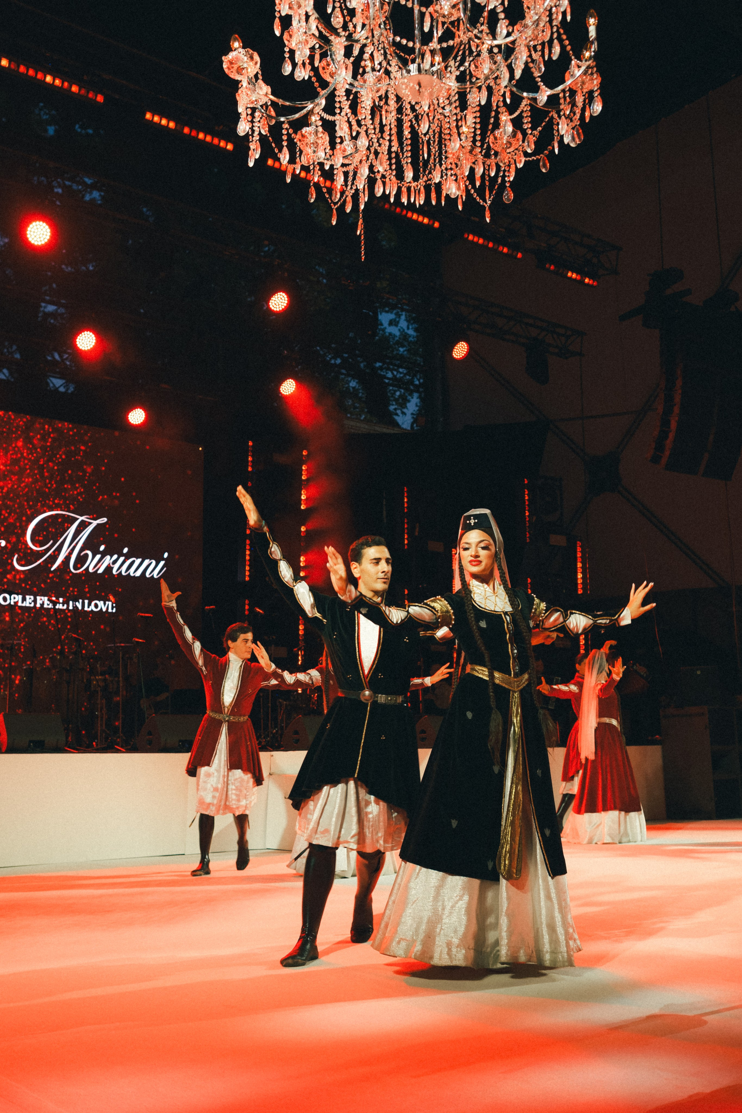 Natali & Miriani. Cinematic photographer based in Tbilisi, Georgia — Nicole