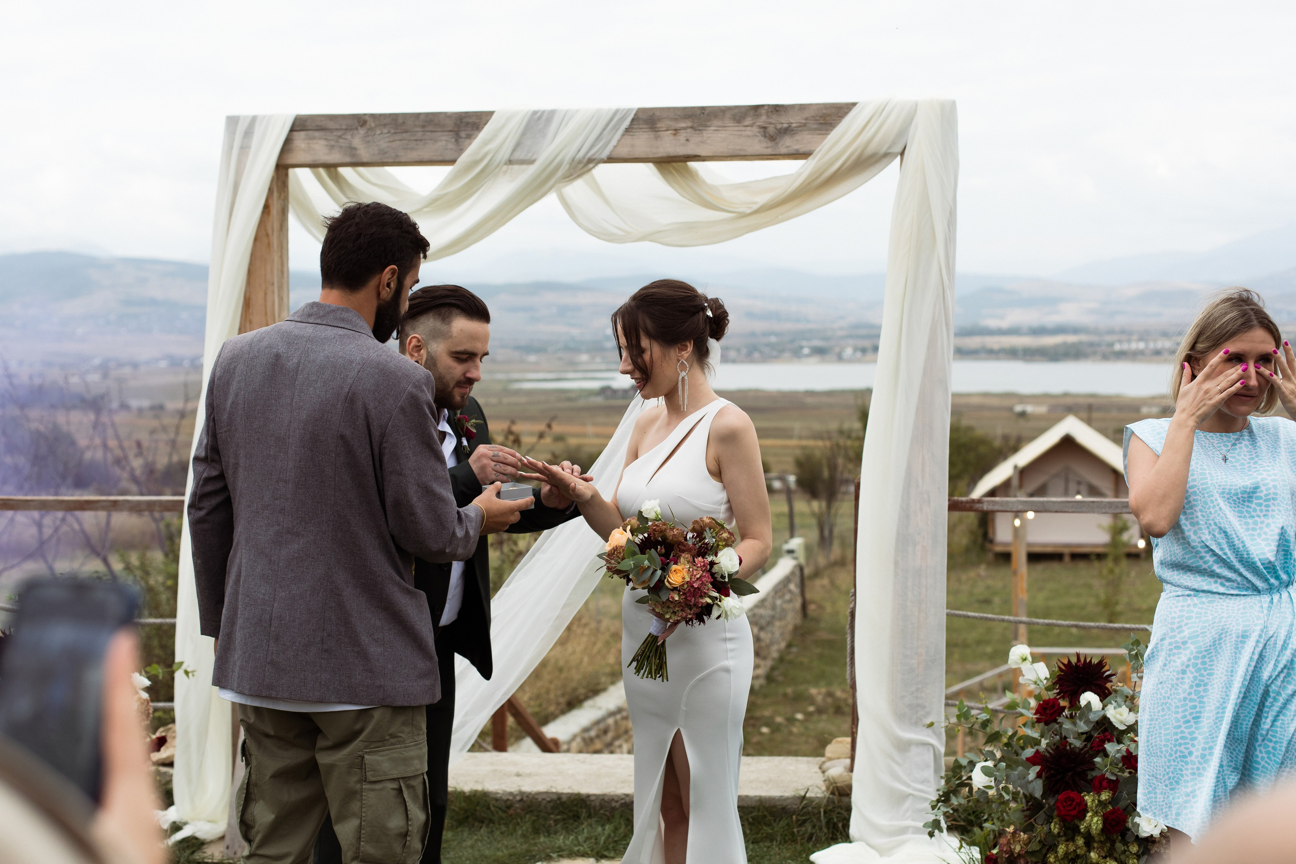 V & I. Wedding photographer in Georgia