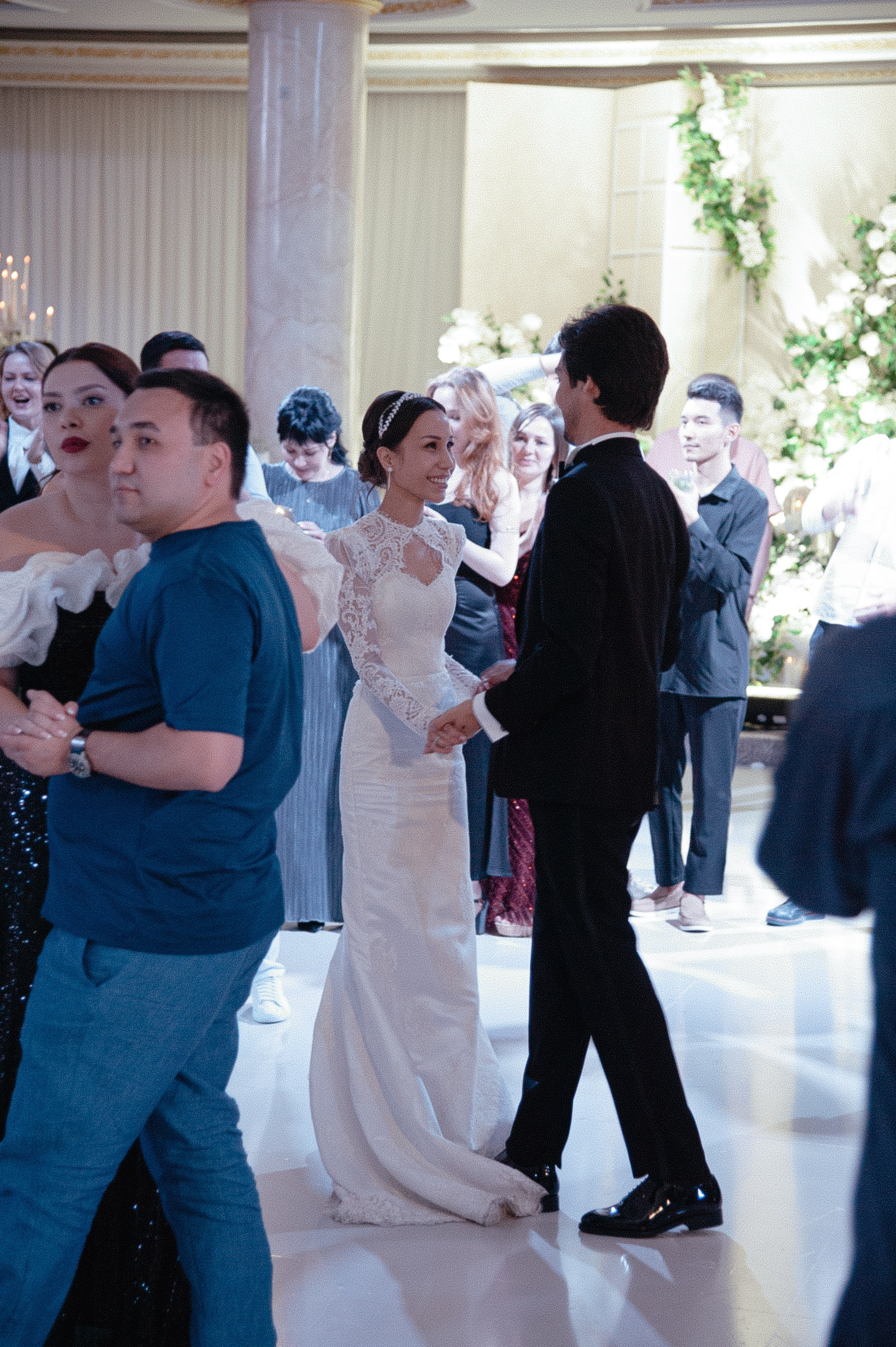 Botir & Zukhra. Главная