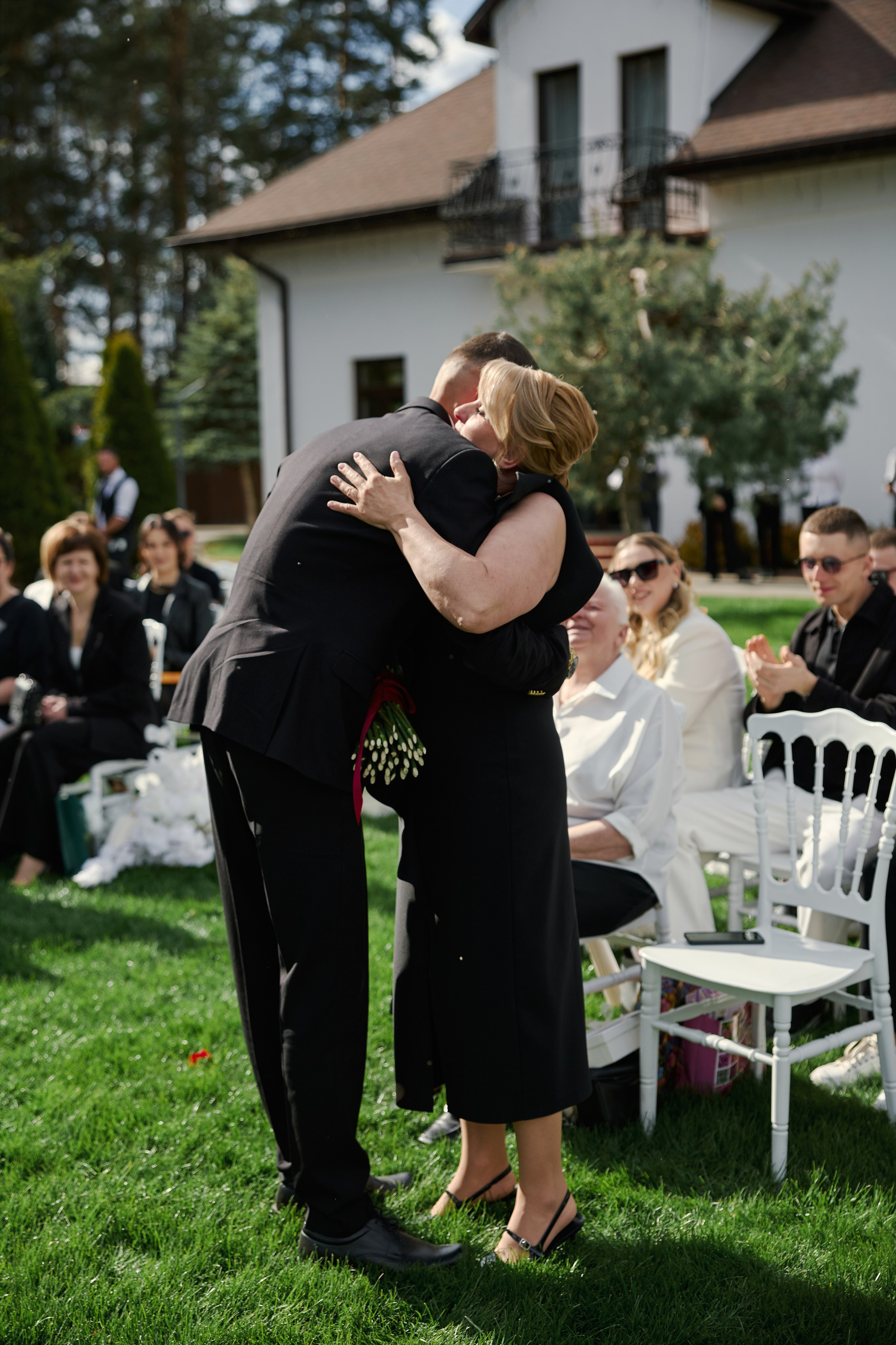 Natalia & Roman. Dworek przy lesie. Fotograf ślubny i rodzinny w Krakowie Yana Klymova