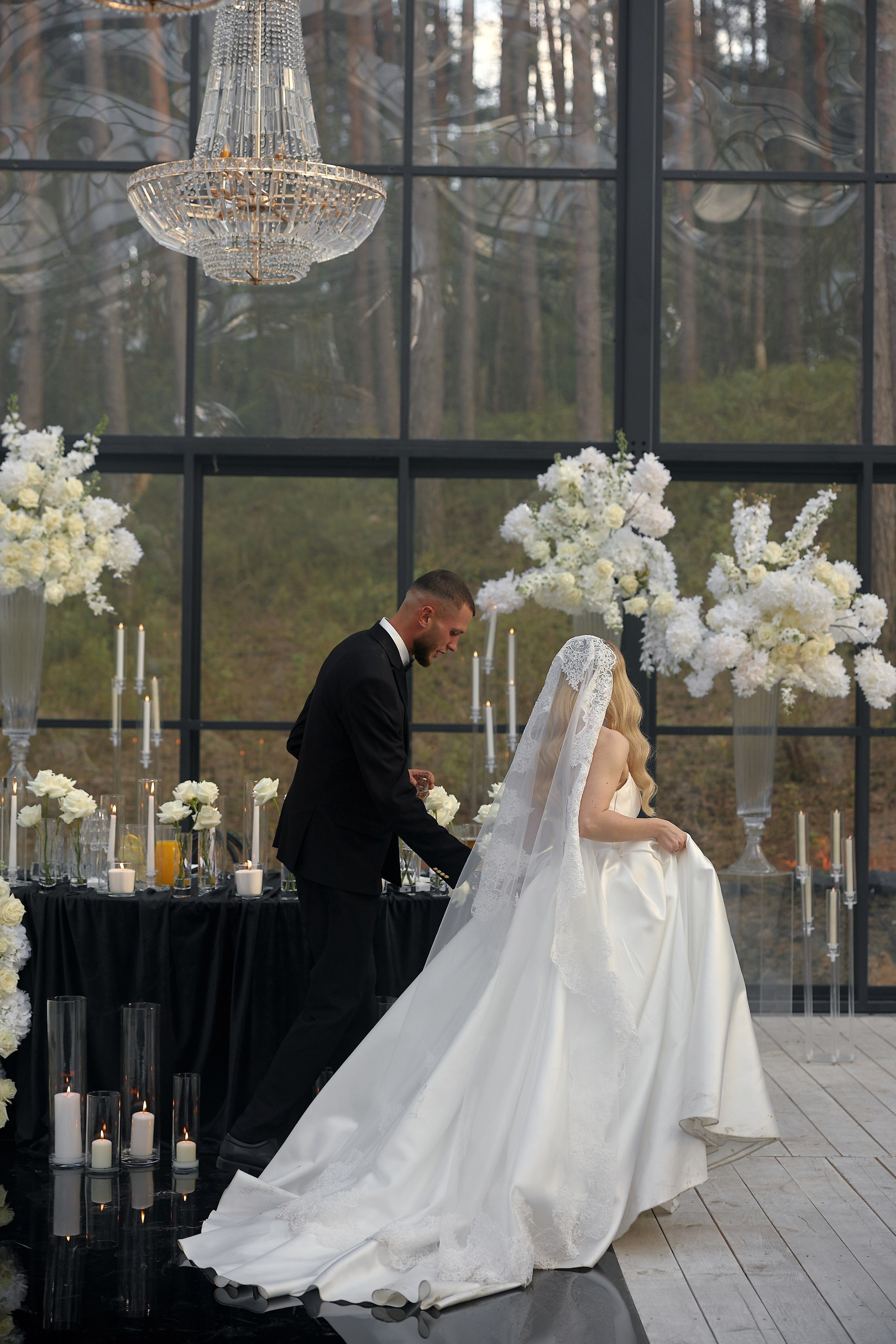 Natalia & Roman. Dworek przy lesie. Fotograf ślubny i rodzinny w Krakowie Yana Klymova