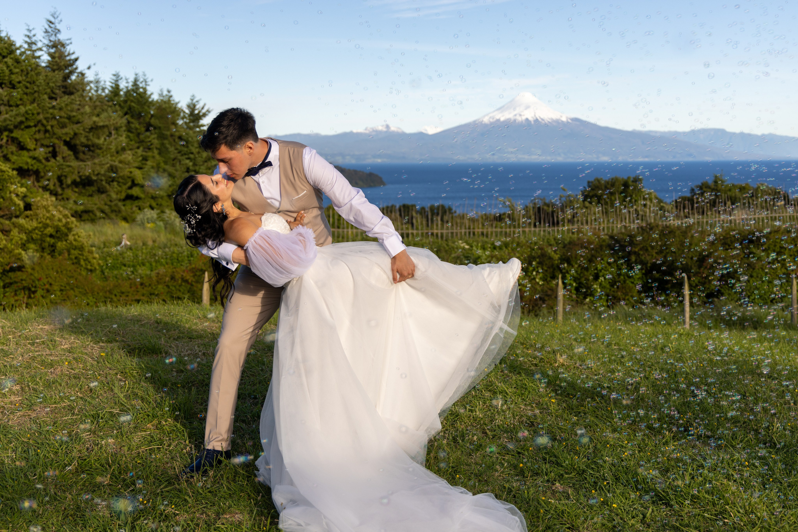 Carol & Ivo. Dinka & Emilio - El arte de preservar lo que no se repite