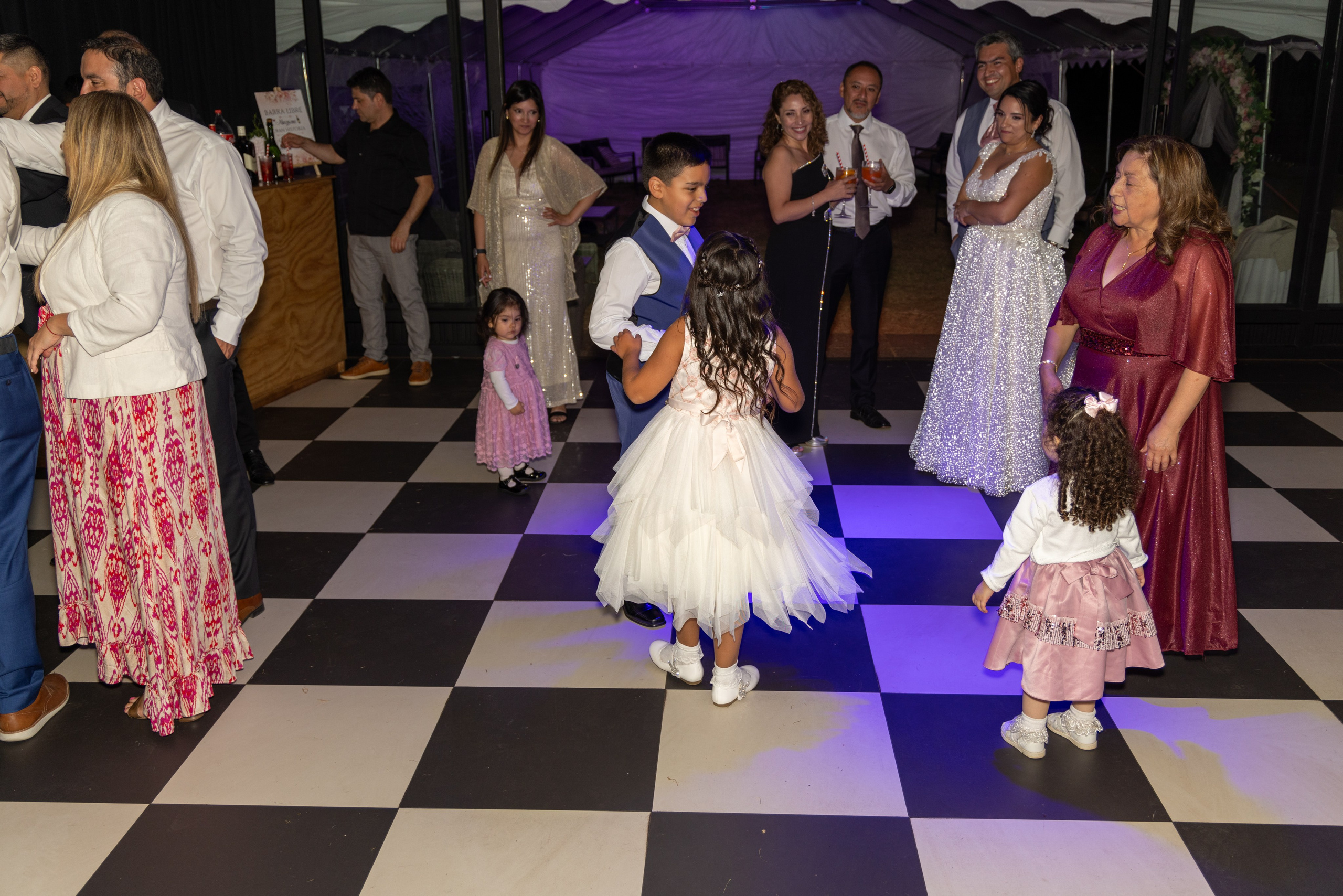 Katherin y Daniel. Dinka & Emilio - El arte de preservar lo que no se repite