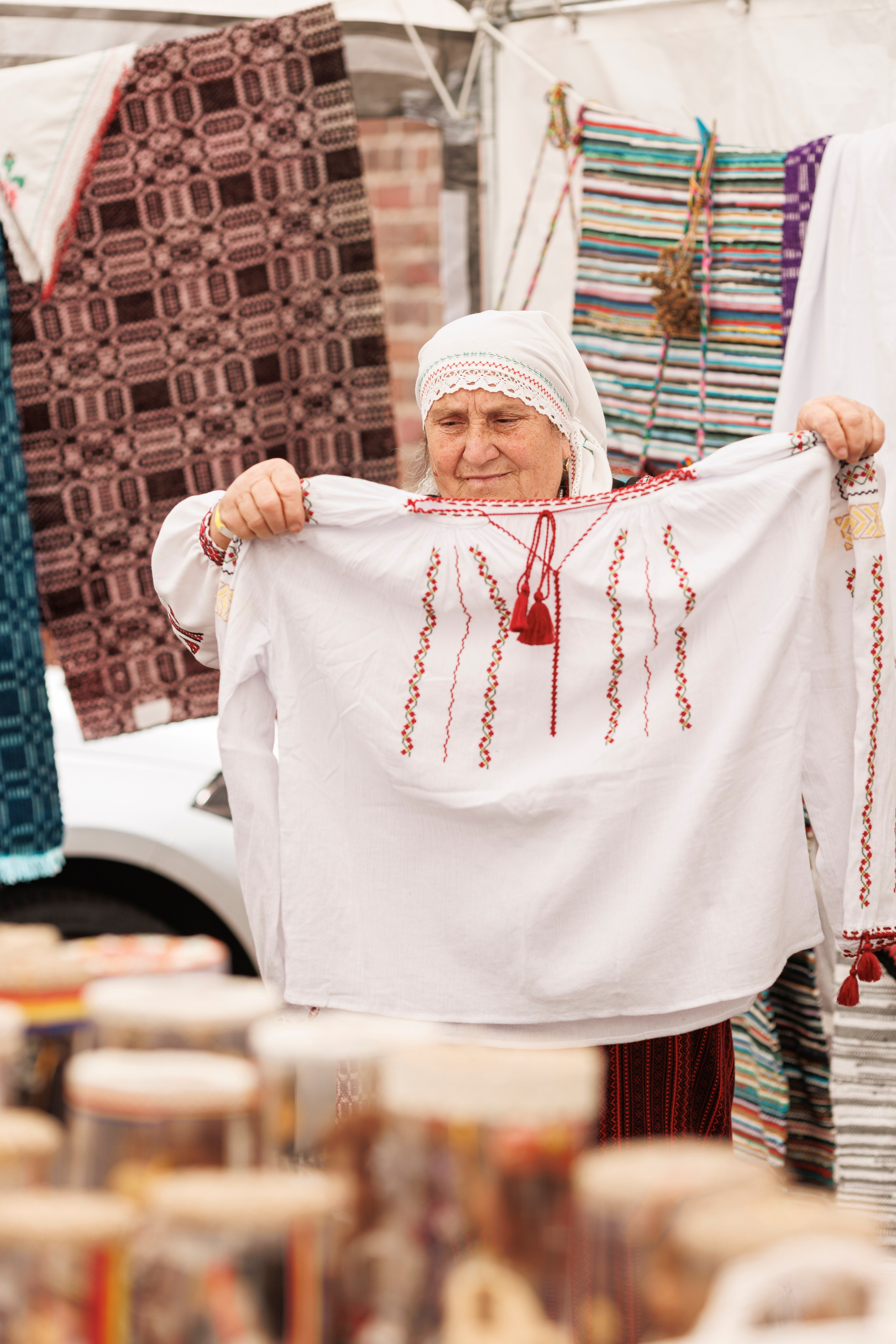 Hora Dorului 2025. Dienstleistungen