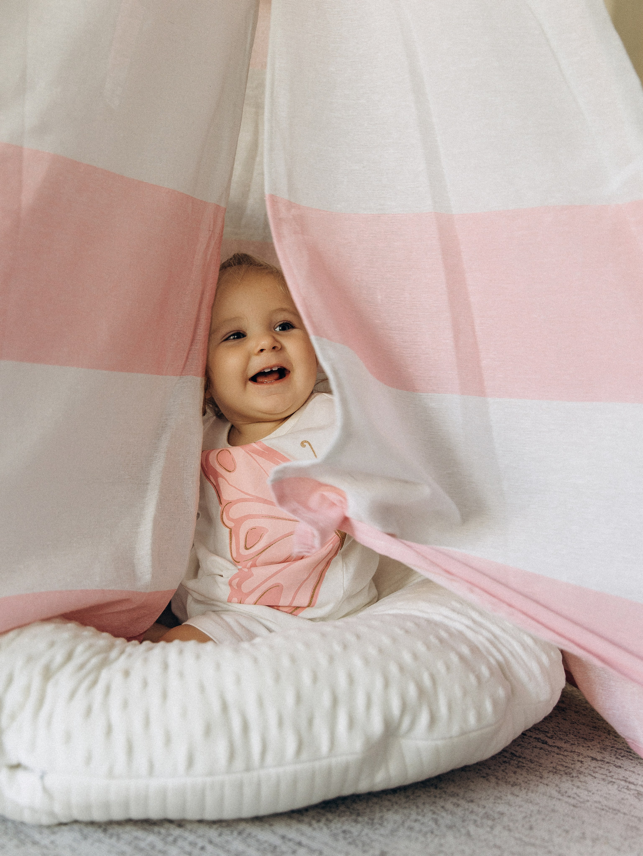 At home. Family and wedding photographer in Bangkok, Thailand