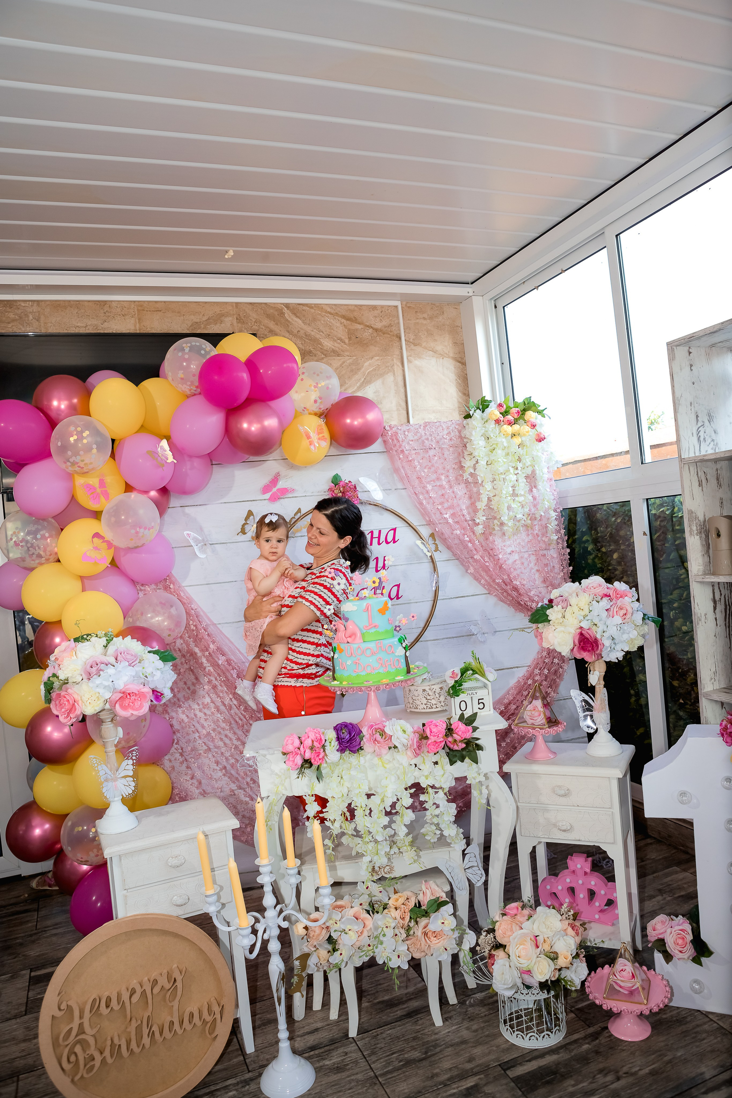 Чрстит Първи Рожден Ден. Фотограф Ирина Йотова