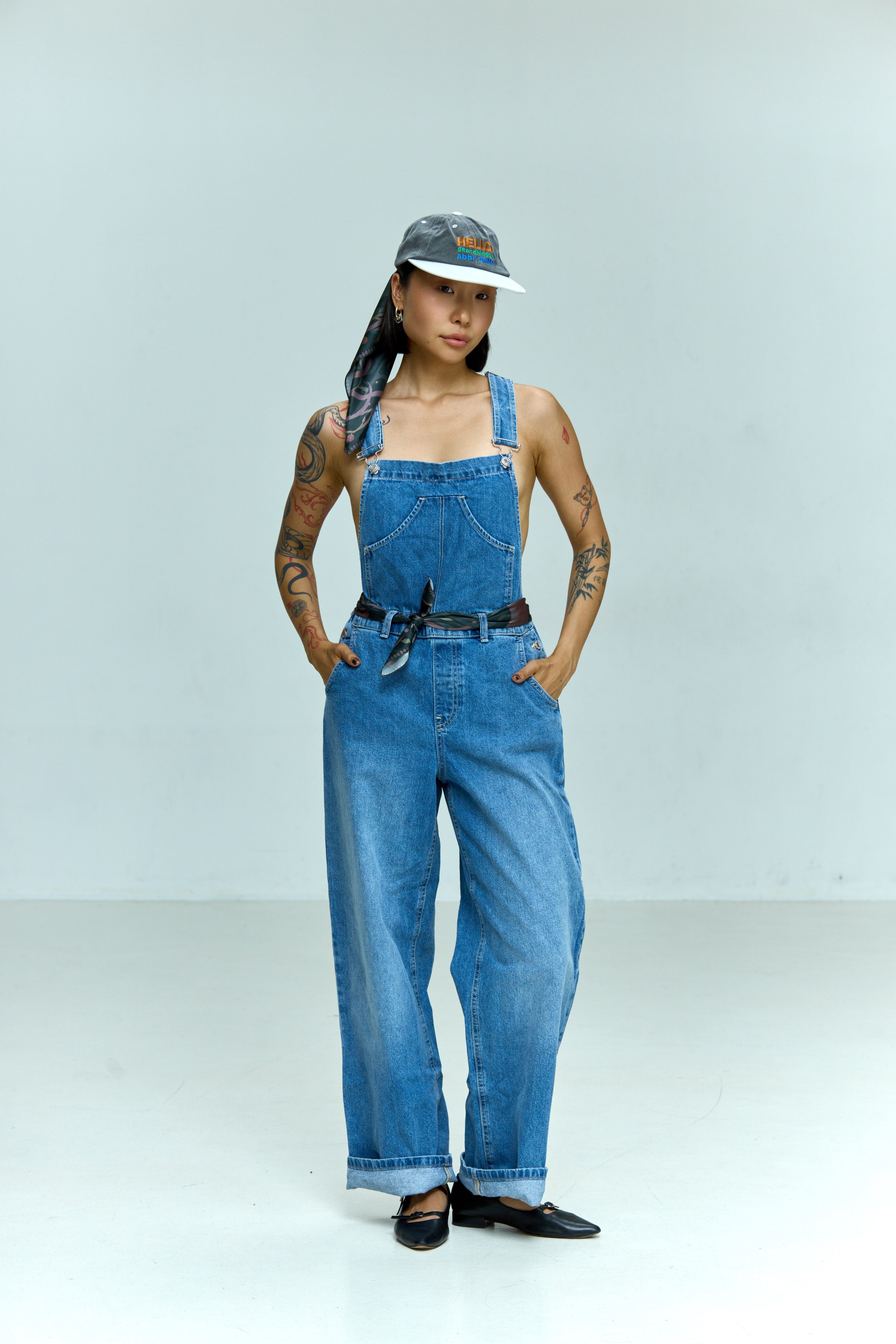 ПЛАТОК ОТ ИРИНА И ОЛЬГА ЕРТАХАНОВЫ. Фотостудия рекламной, коммерческой съемки в Улан-Удэ