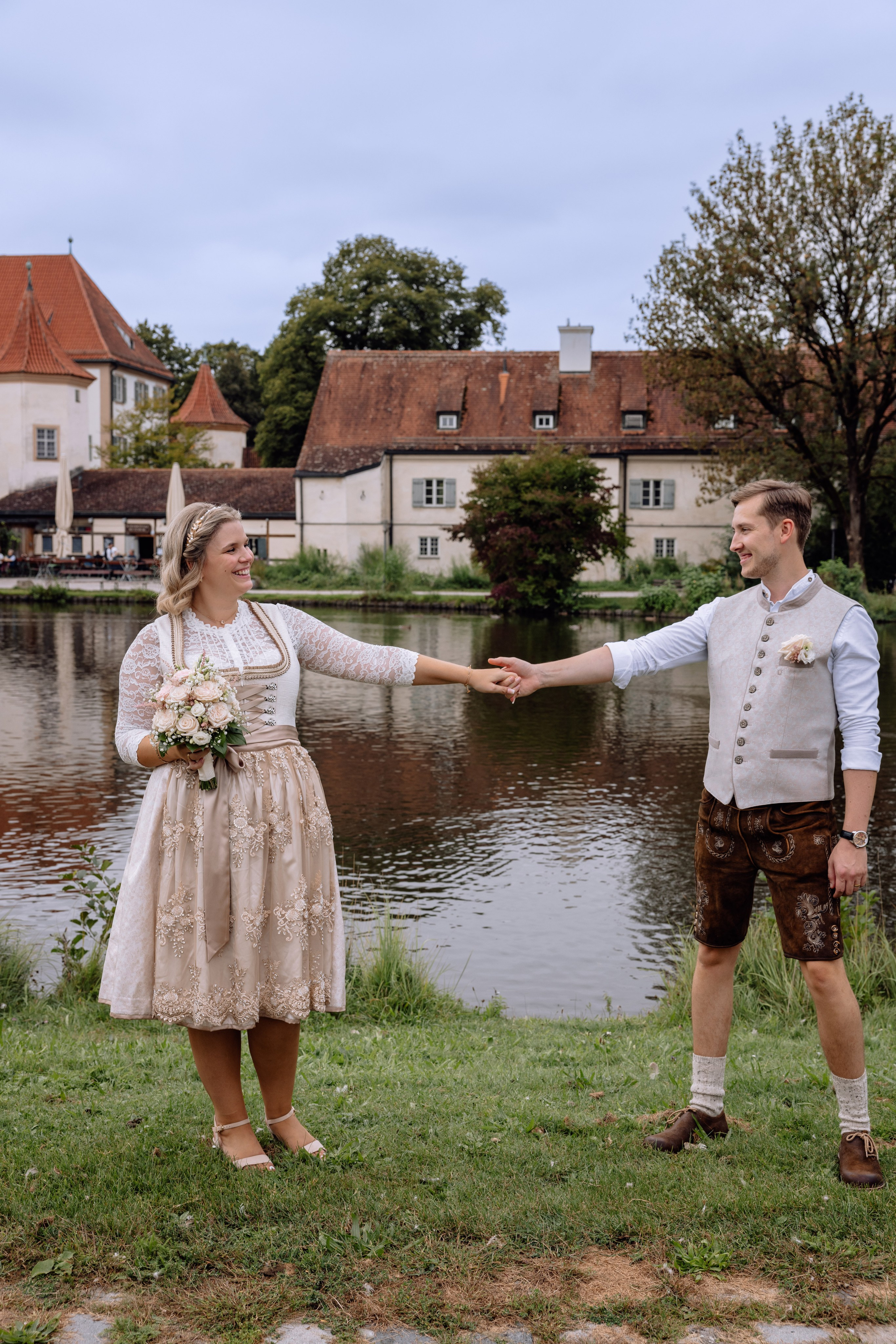Pasing und Schloss Blutenburg. Hochzeitsfotograf München Taufe Familienfotograf Tanja Mauke