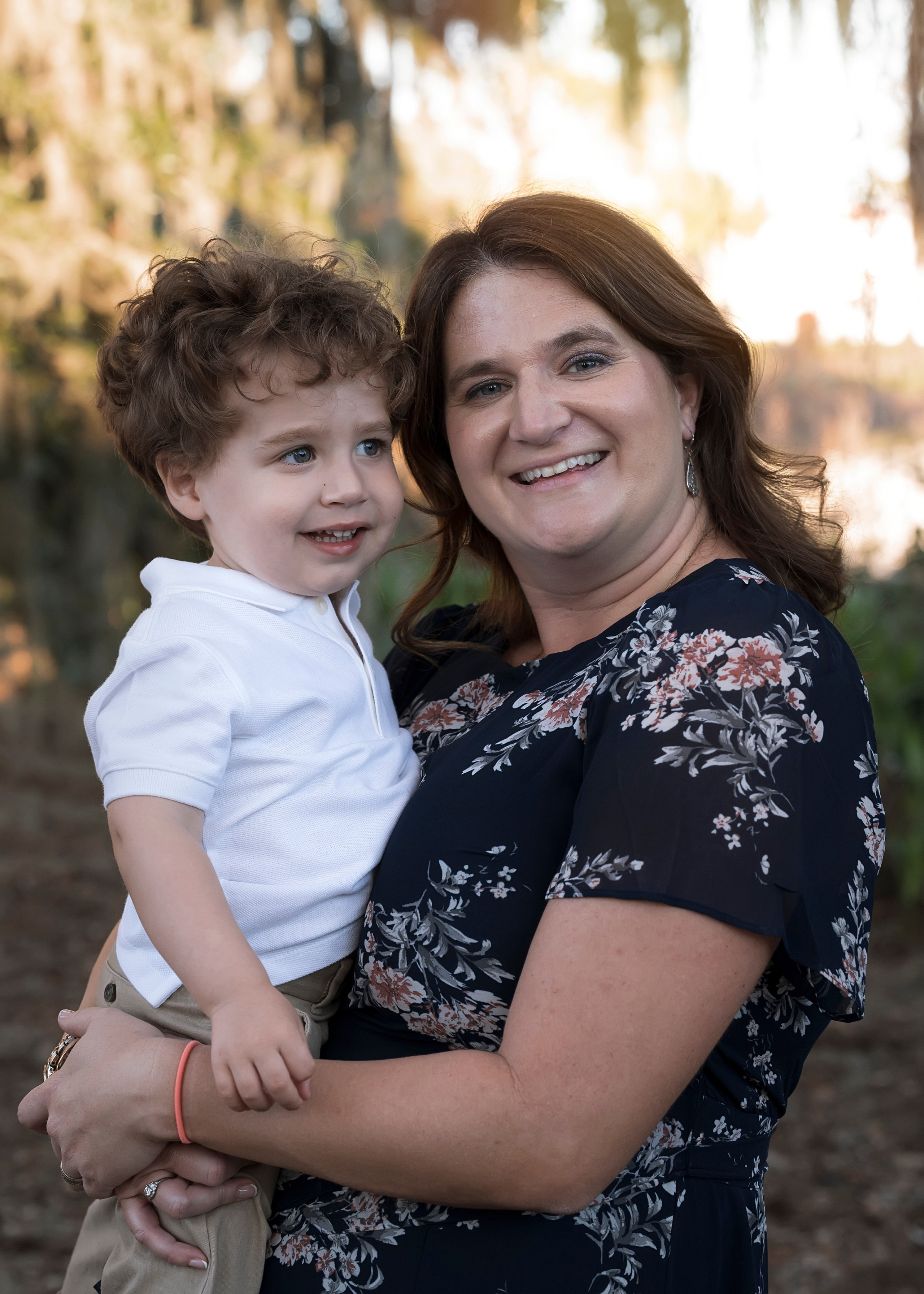 Family session outside. Portrait, kids and family photographer in Wesley Chapel Alina Alice Osipova