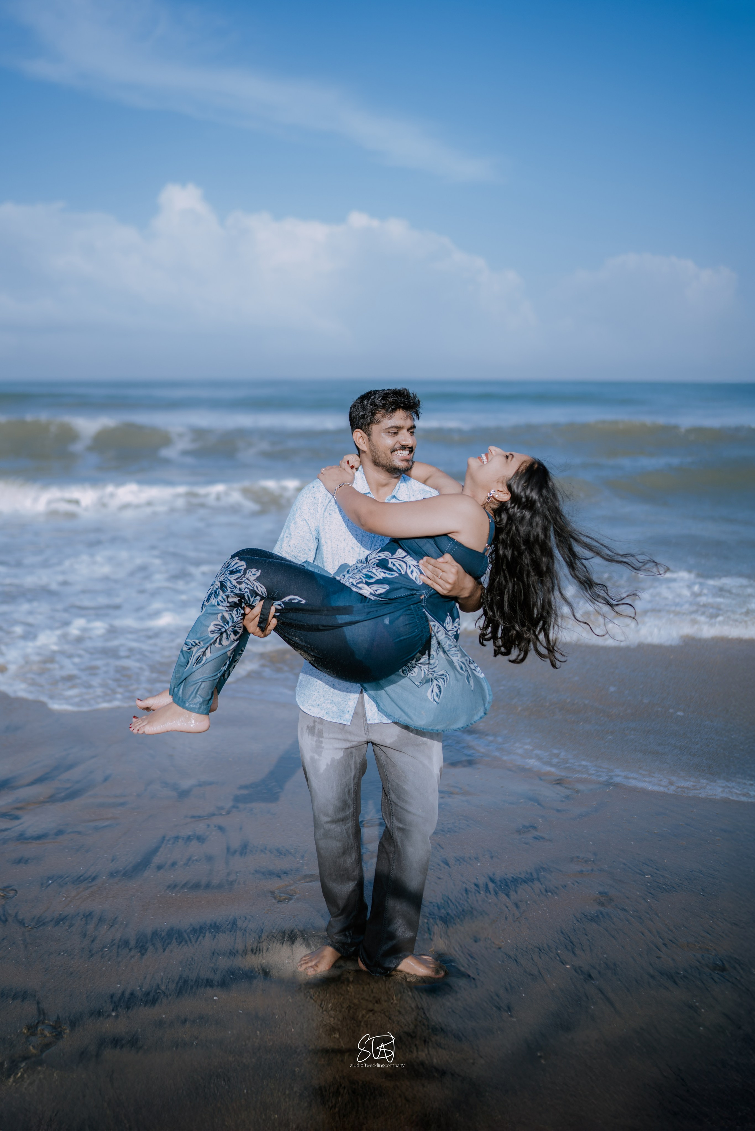 BEACH PREWEDDING. STUDIO3WEDDINGCOMPANY